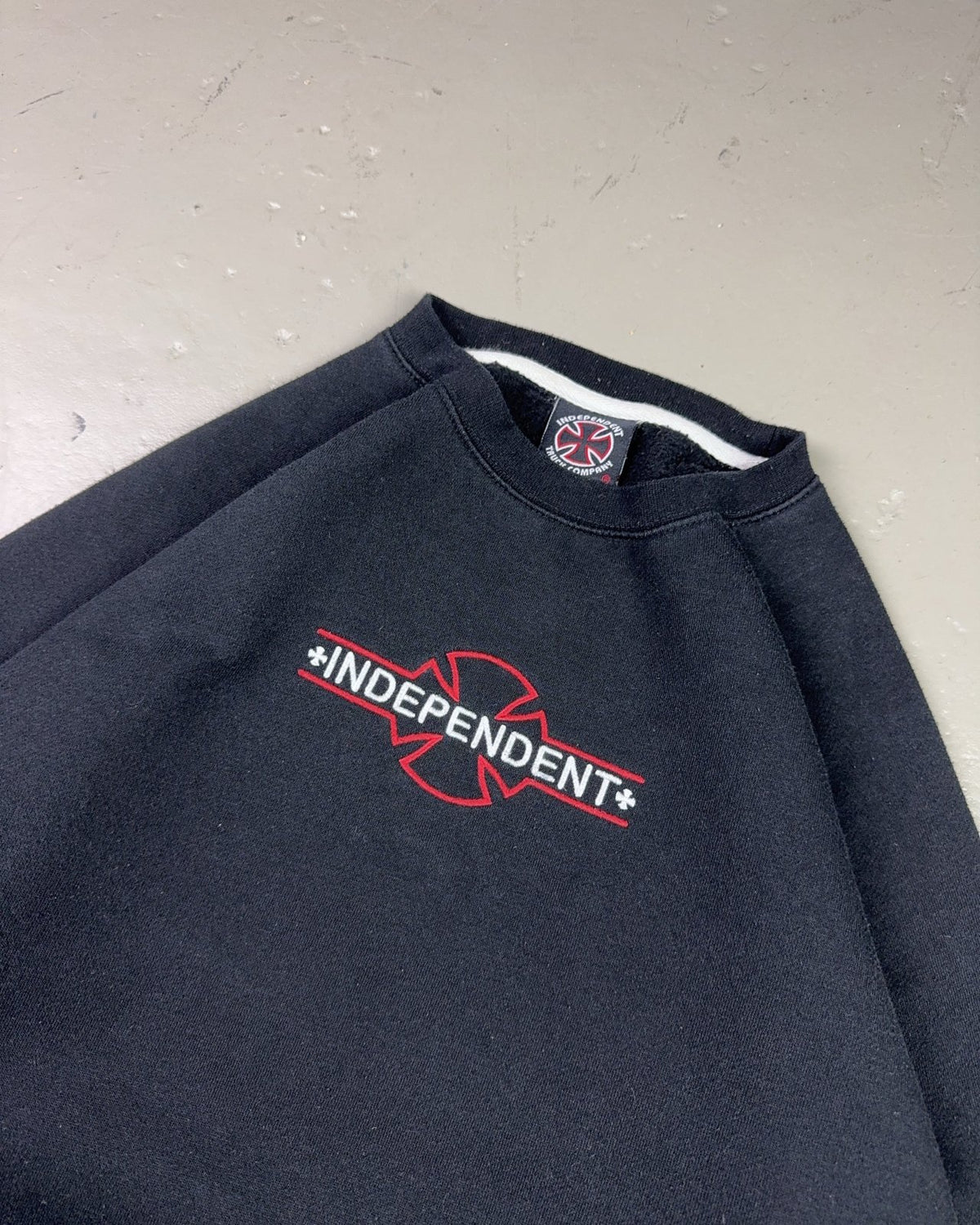 2000's Independent Skate Sweater *rare (L) - Lennys Vintage