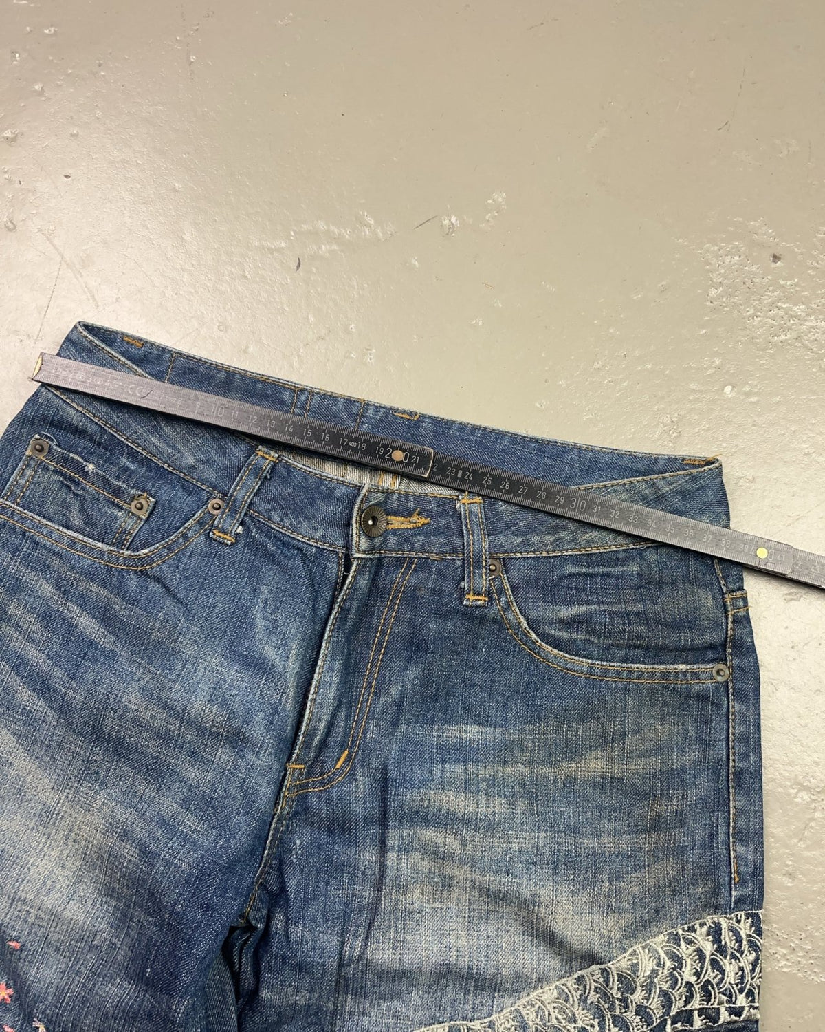 2000's Japanese Straight/Baggy Jeans * 29x26 (S) - Lennys Vintage