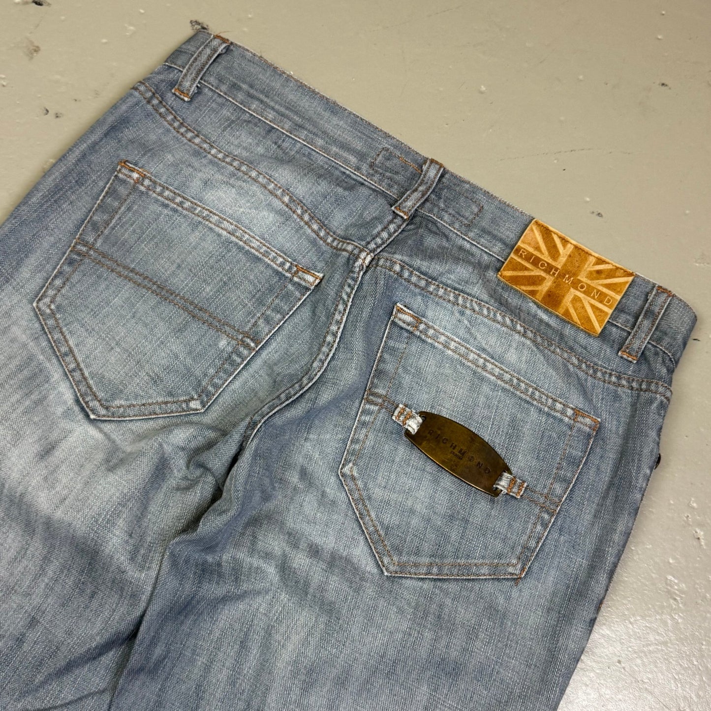 2000’s John Richmond Baggy/Straight Jeans *rare 32x32 - Lennys Vintage