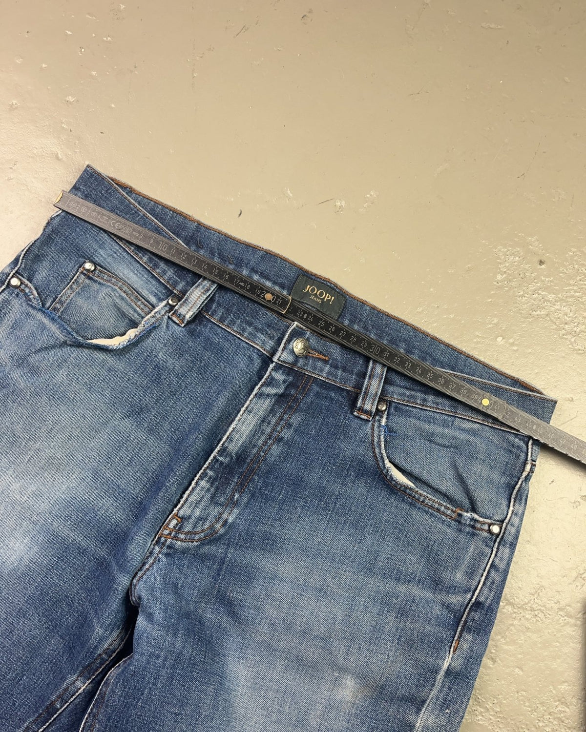2000's Joop! Baggy/Bootcut Jeans * 36x32 (XL) - Lennys Vintage
