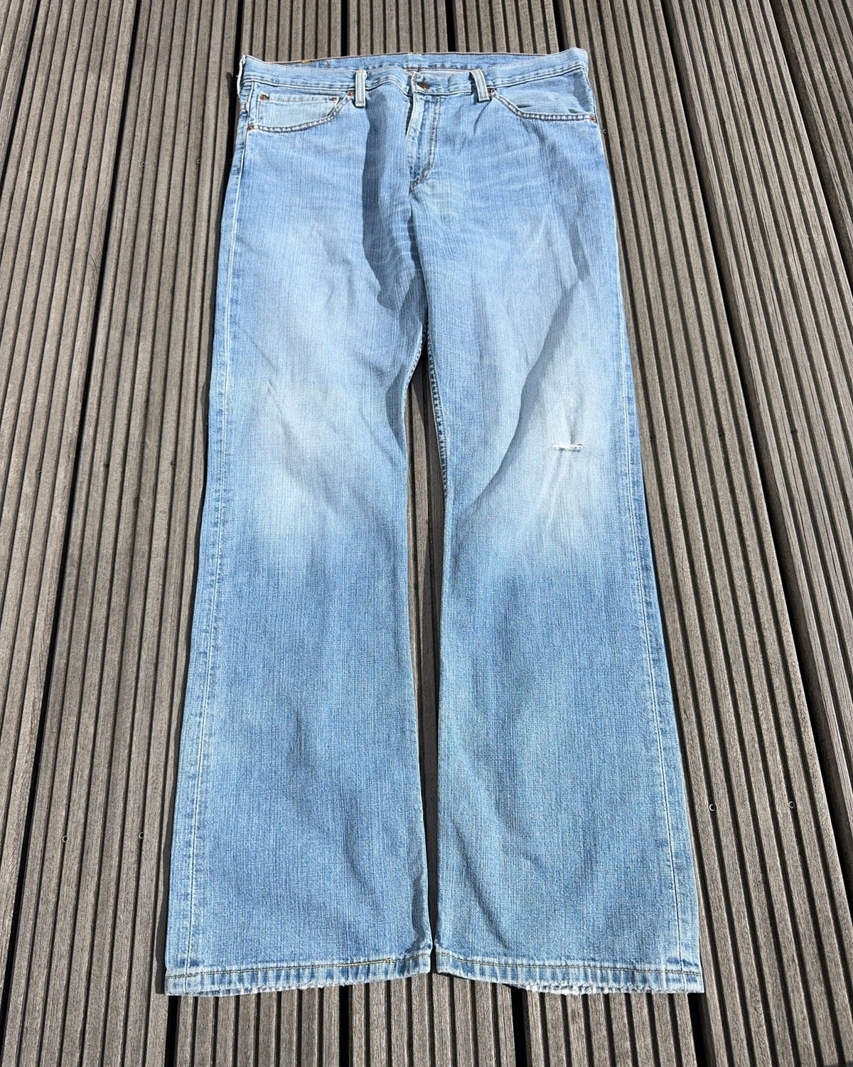 2000's Levi Strauss & Co. Bootcut/Flared Jeans * 36x34 (XL) - Lennys Vintage