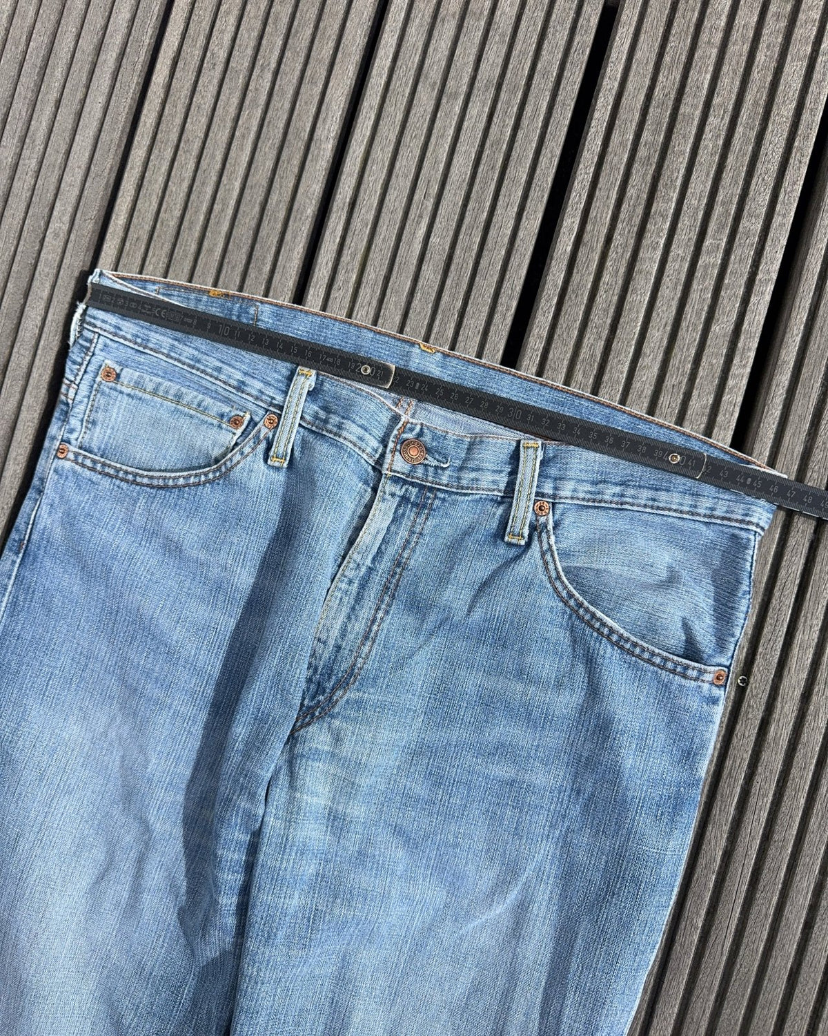 2000's Levi Strauss & Co. Bootcut/Flared Jeans * 36x34 (XL) - Lennys Vintage
