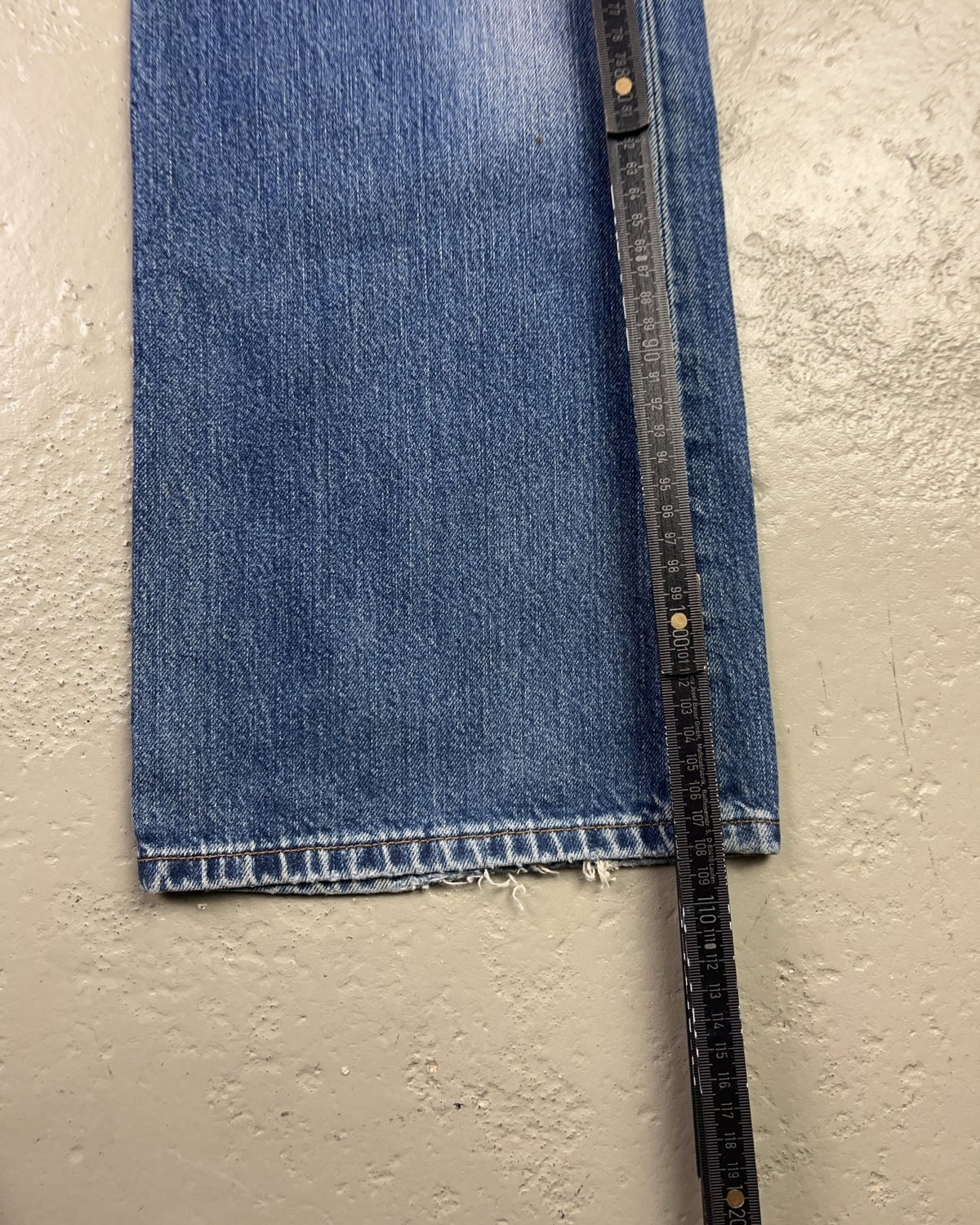 2000's Levi's Bootcut/Flared Jeans * 33x34 (L) - Lennys Vintage