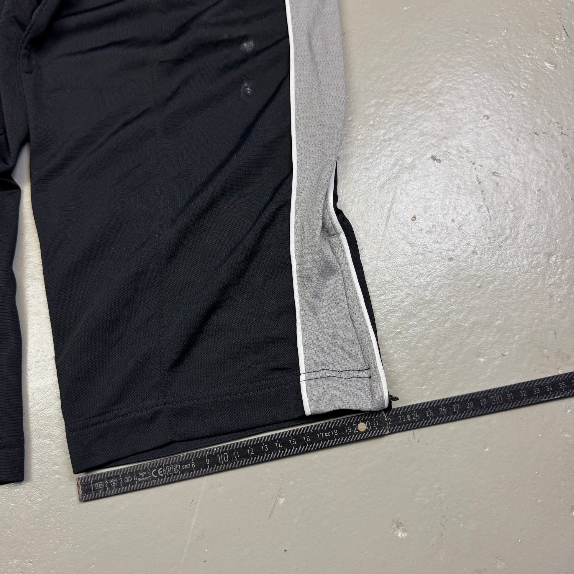 2000’s Nike Baggy Trackpants (L) - Lennys Vintage