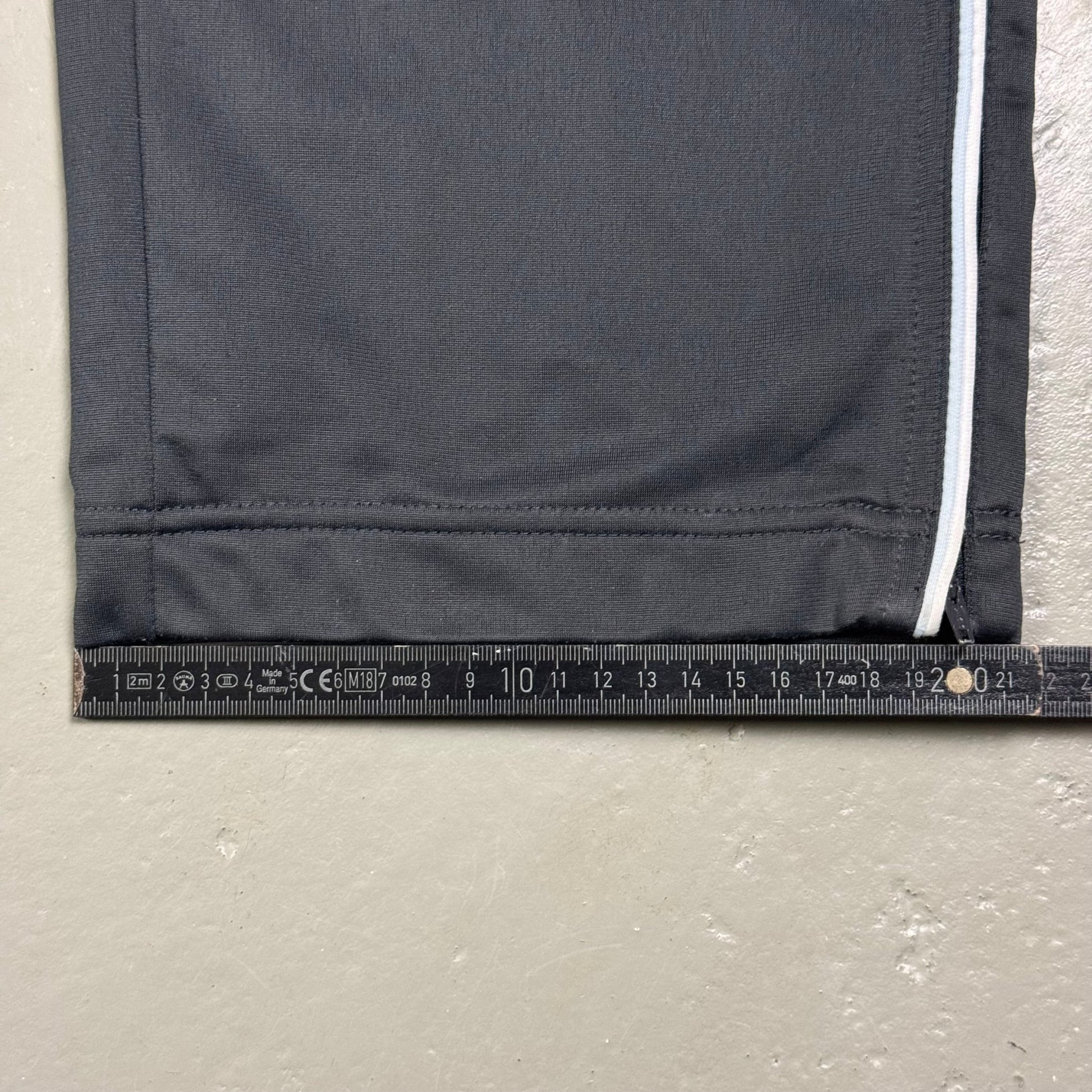 2000‘s Nike Baggy Trackpants (S) - Lennys Vintage