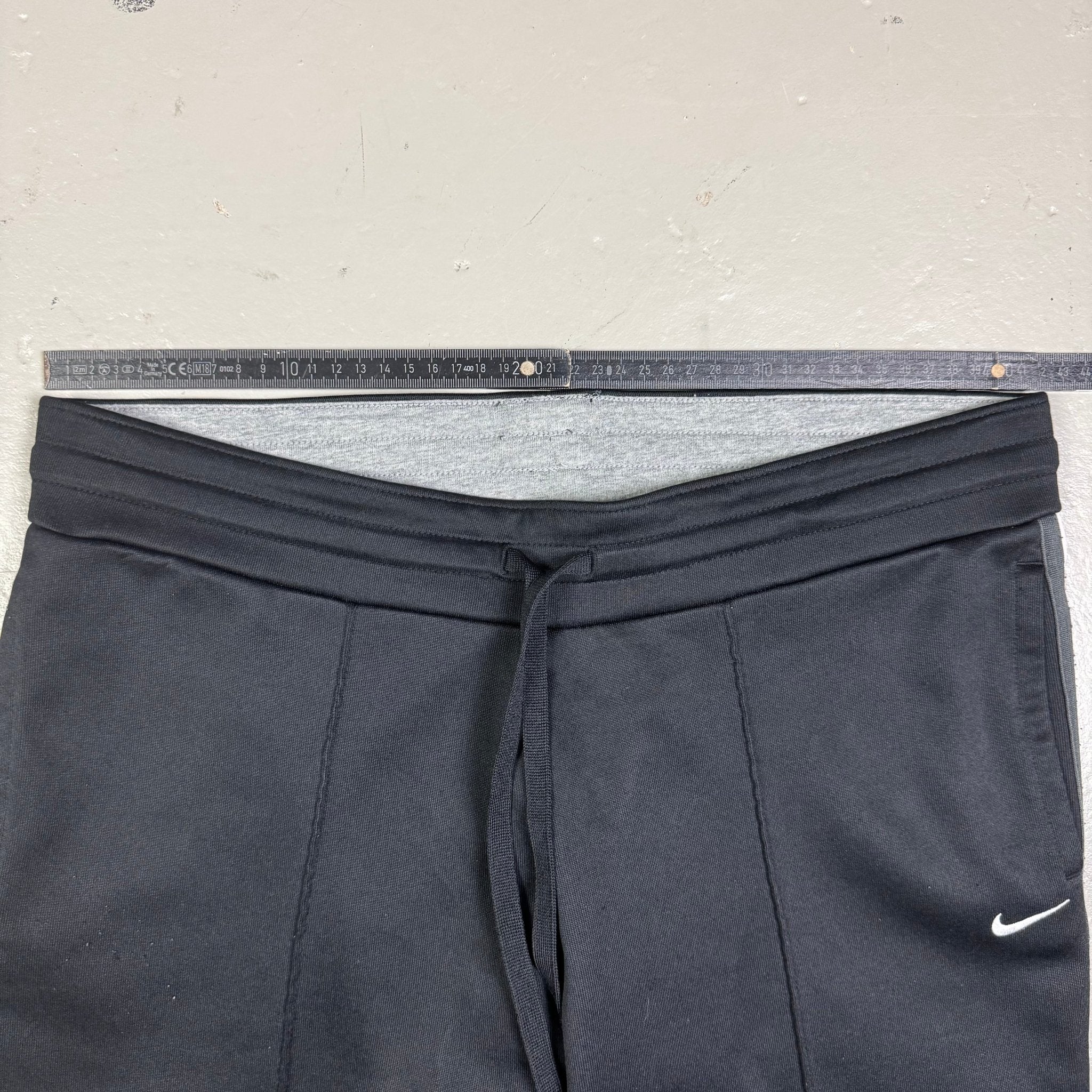 2000's Nike Baggy Trackpants Women's (M) – Lennys Vintage