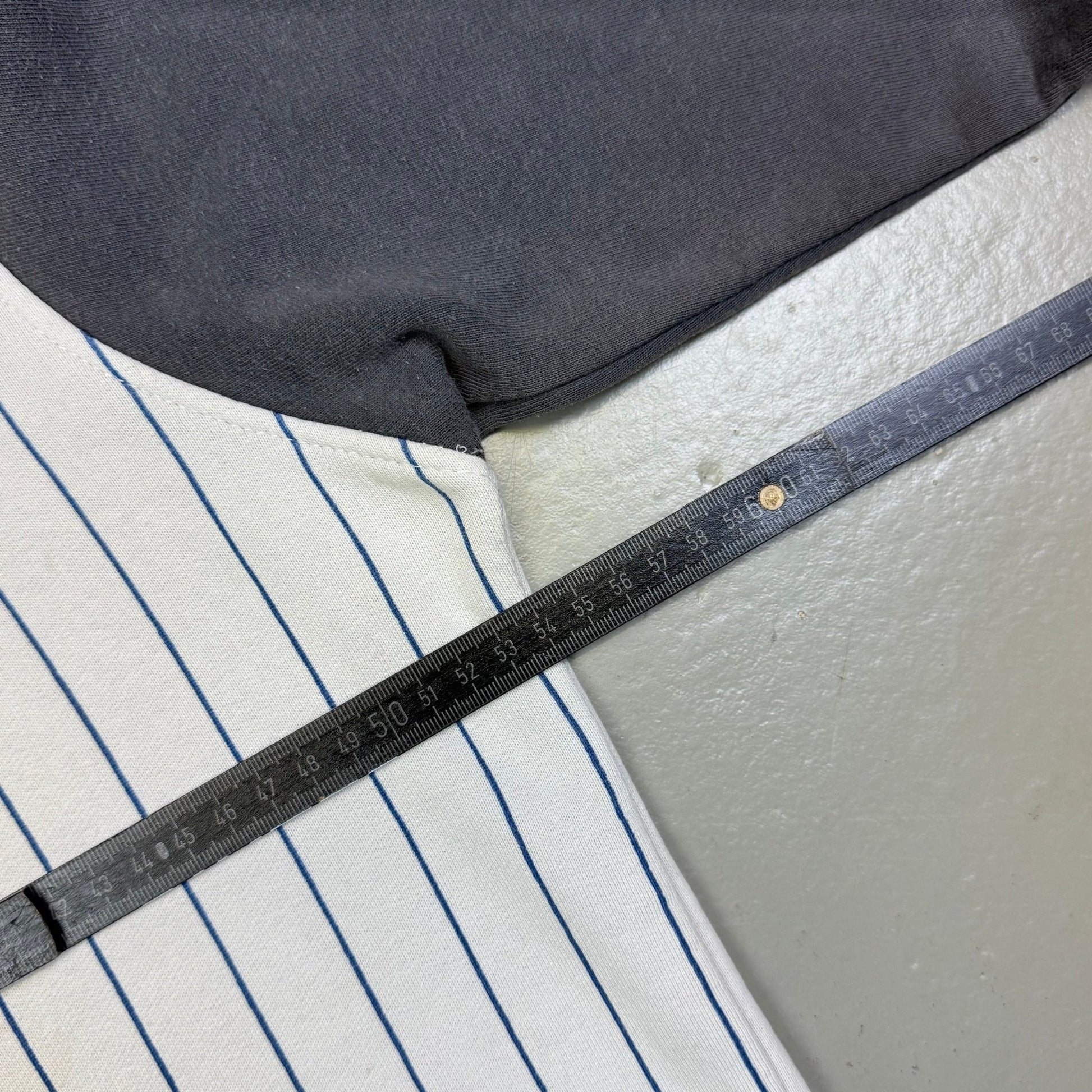 2000‘s NY Yankees Hoodie *rare (S) - Lennys Vintage