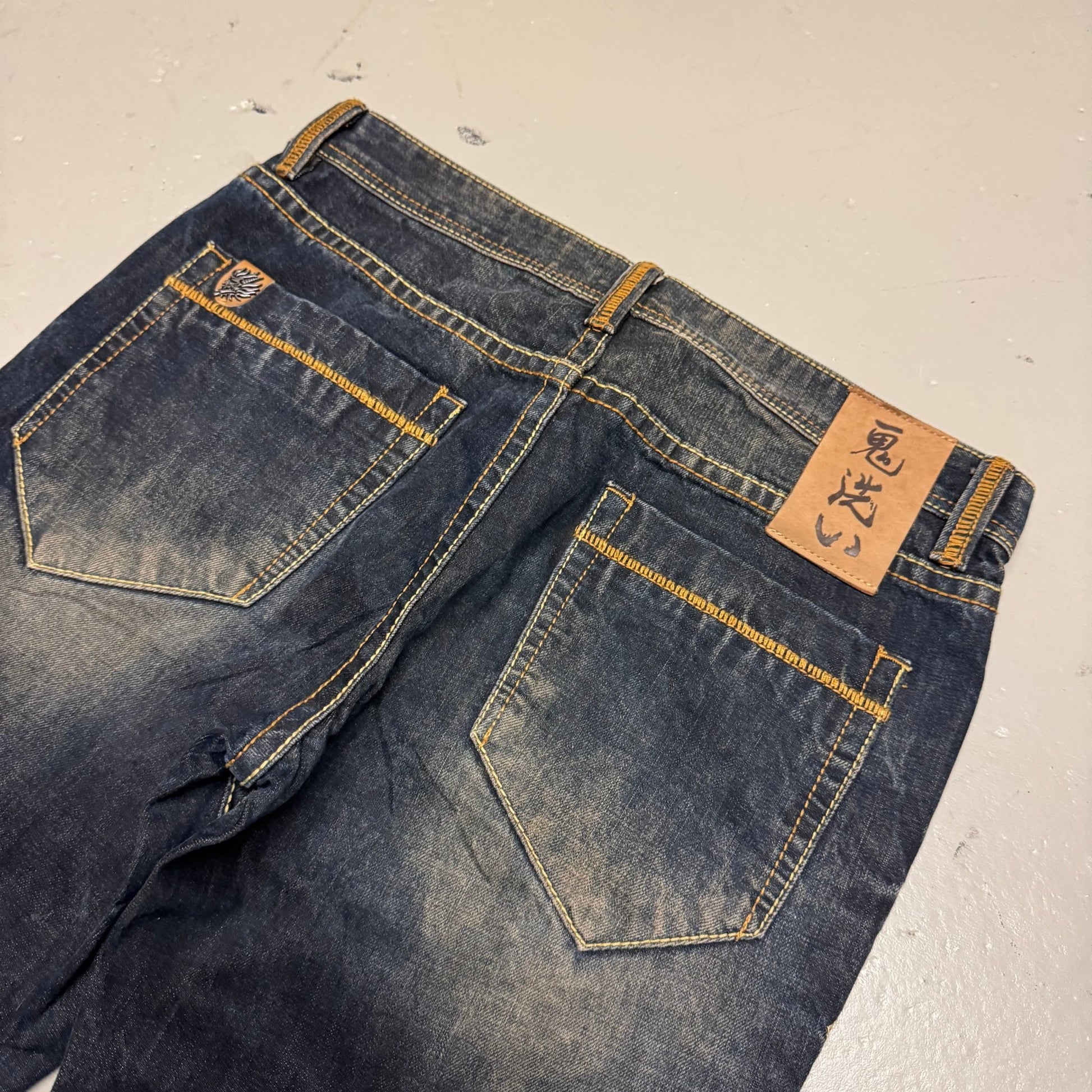 2000‘s Oniarai Japanese Straight Jeans *selten 32x31 - Lennys Vintage