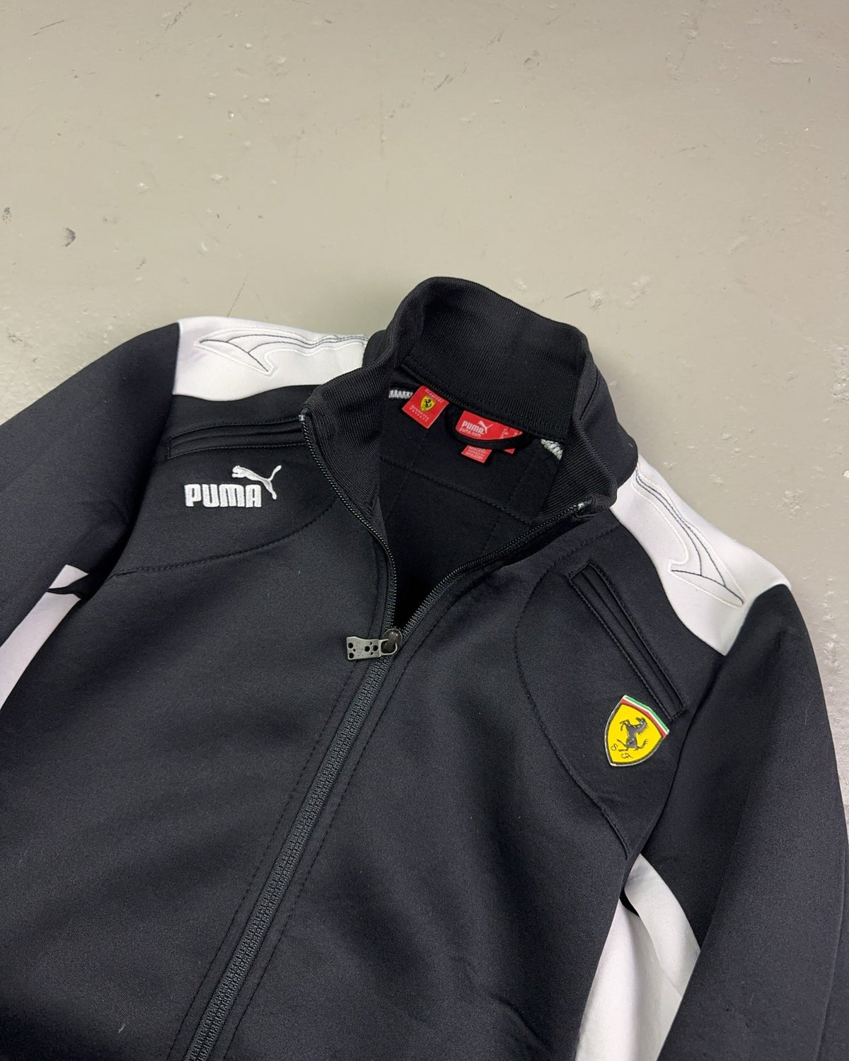 2000's Puma Track Jacket *rare (M) - Lennys Vintage