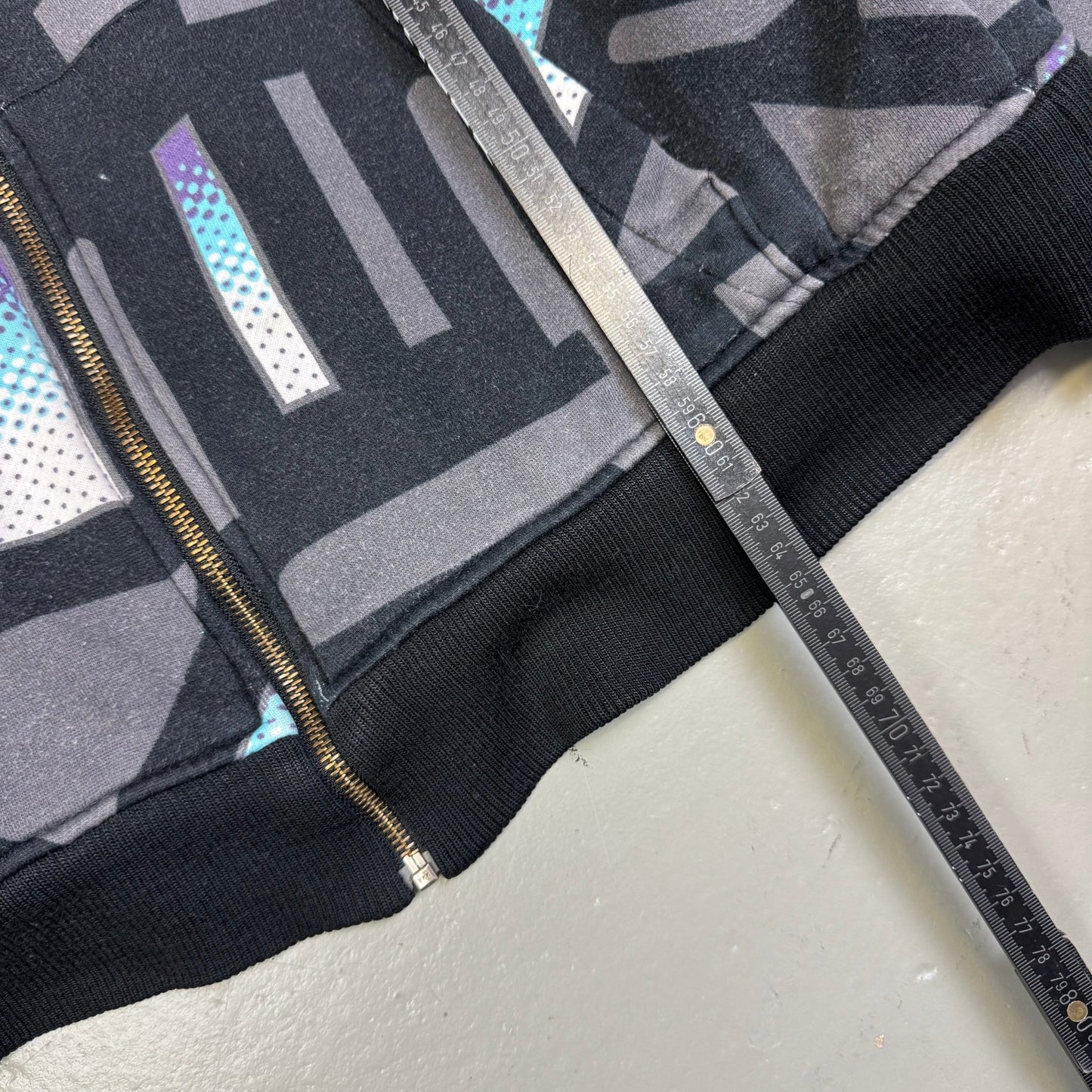 2000’s Quiksilver Padded Zip Hoodie *very rare (XL) - Lennys Vintage