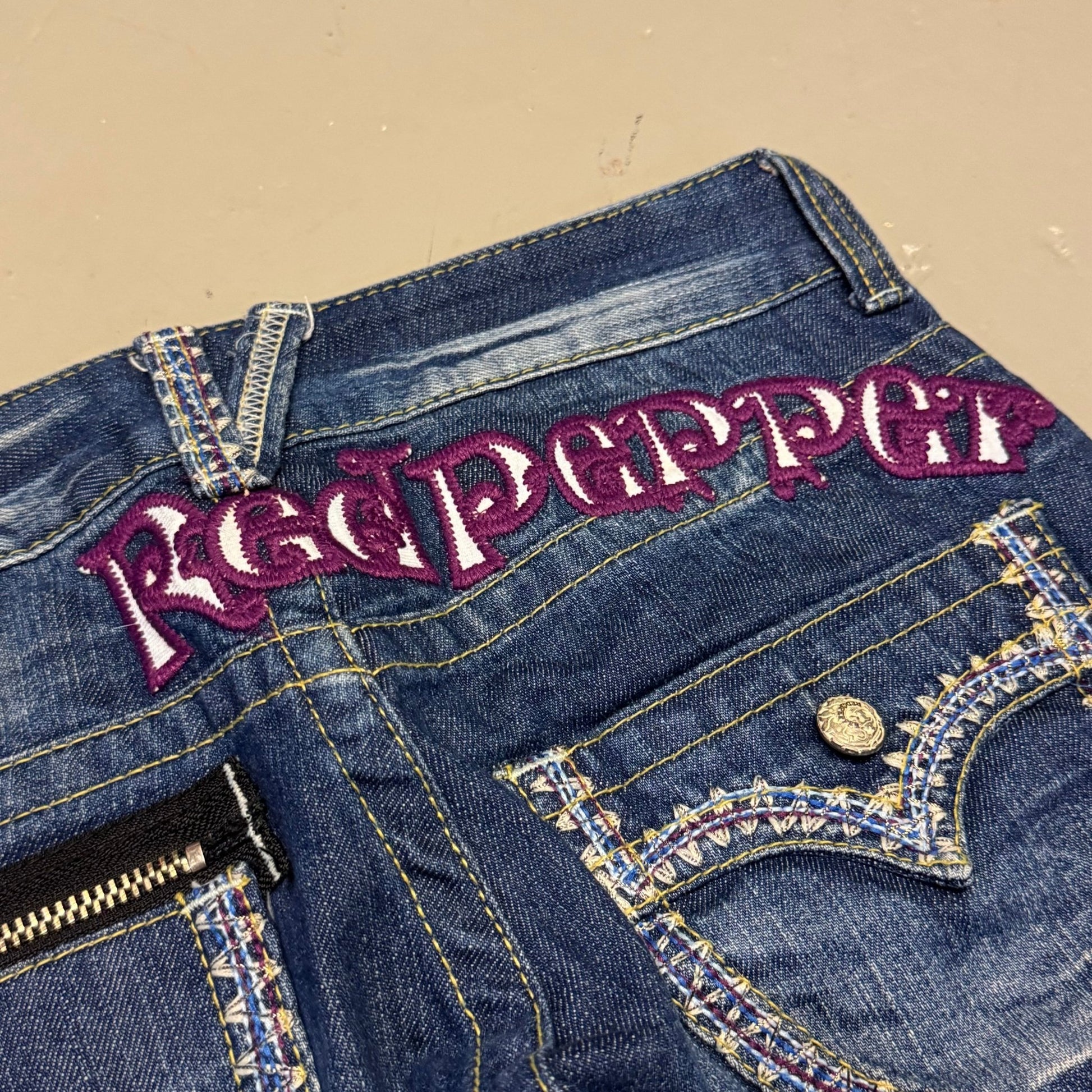 2000‘s Red Pepper Japanese Vintage Bootcut Jeans Women‘s *selten 26x30 - Lennys Vintage