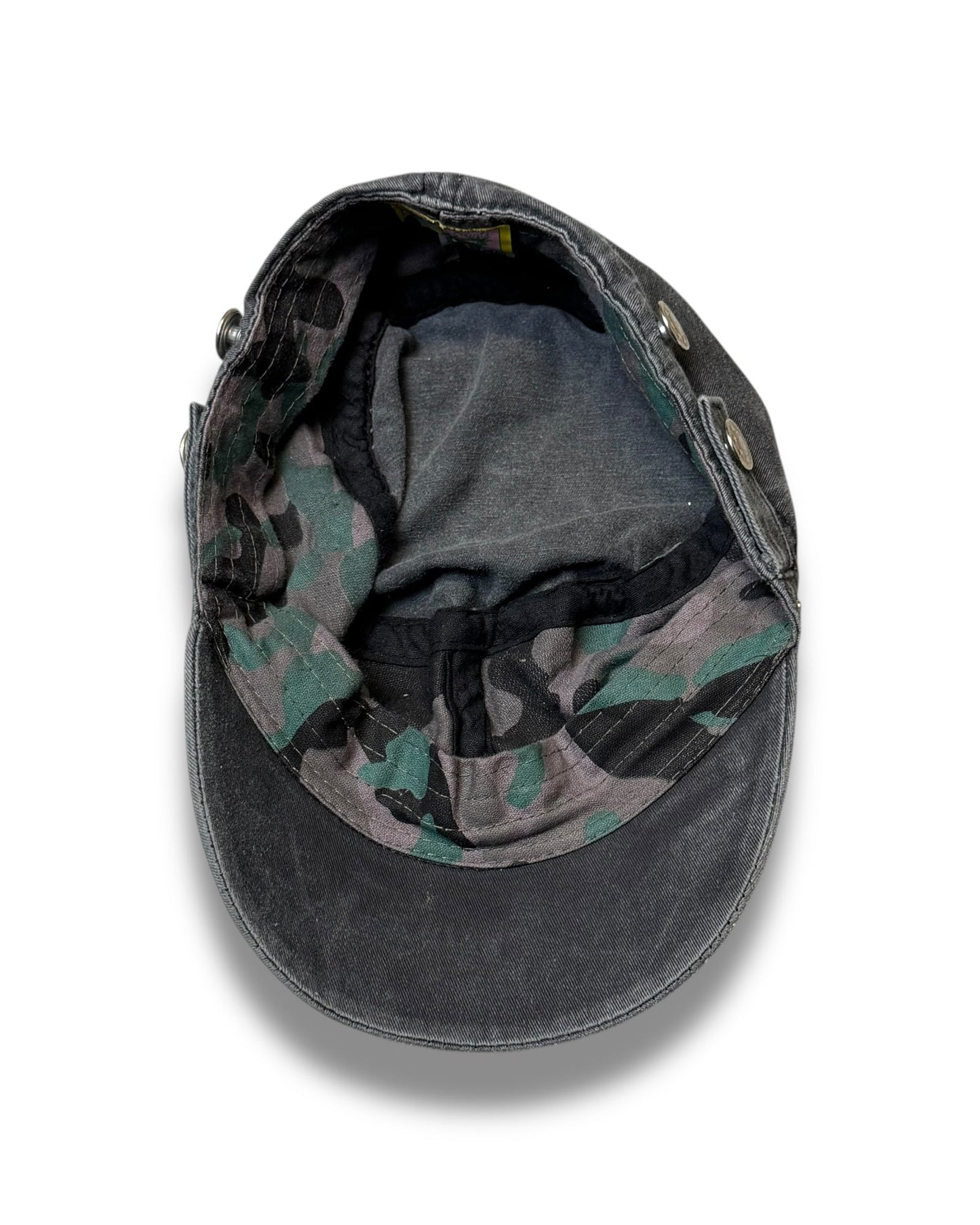 2000‘s Rivet Cap - Lennys Vintage