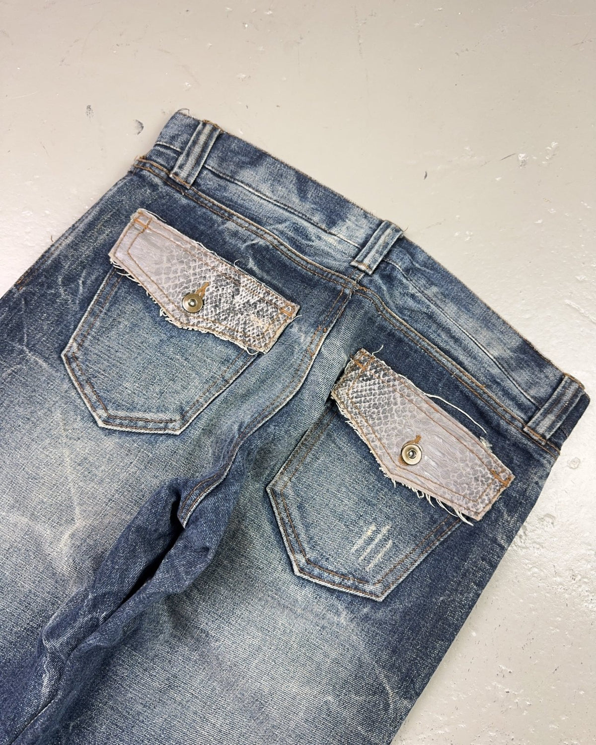 2000's Rna Inc. Japanese Archive Straight/Bootcut Jeans *very rare 33x32 (M) - Lennys Vintage