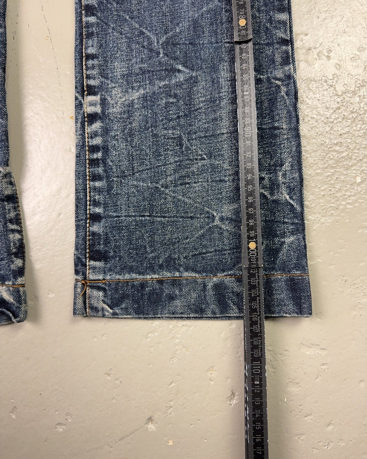 2000's Rna Inc. Japanese Archive Straight/Bootcut Jeans *very rare 33x32 (M) - Lennys Vintage