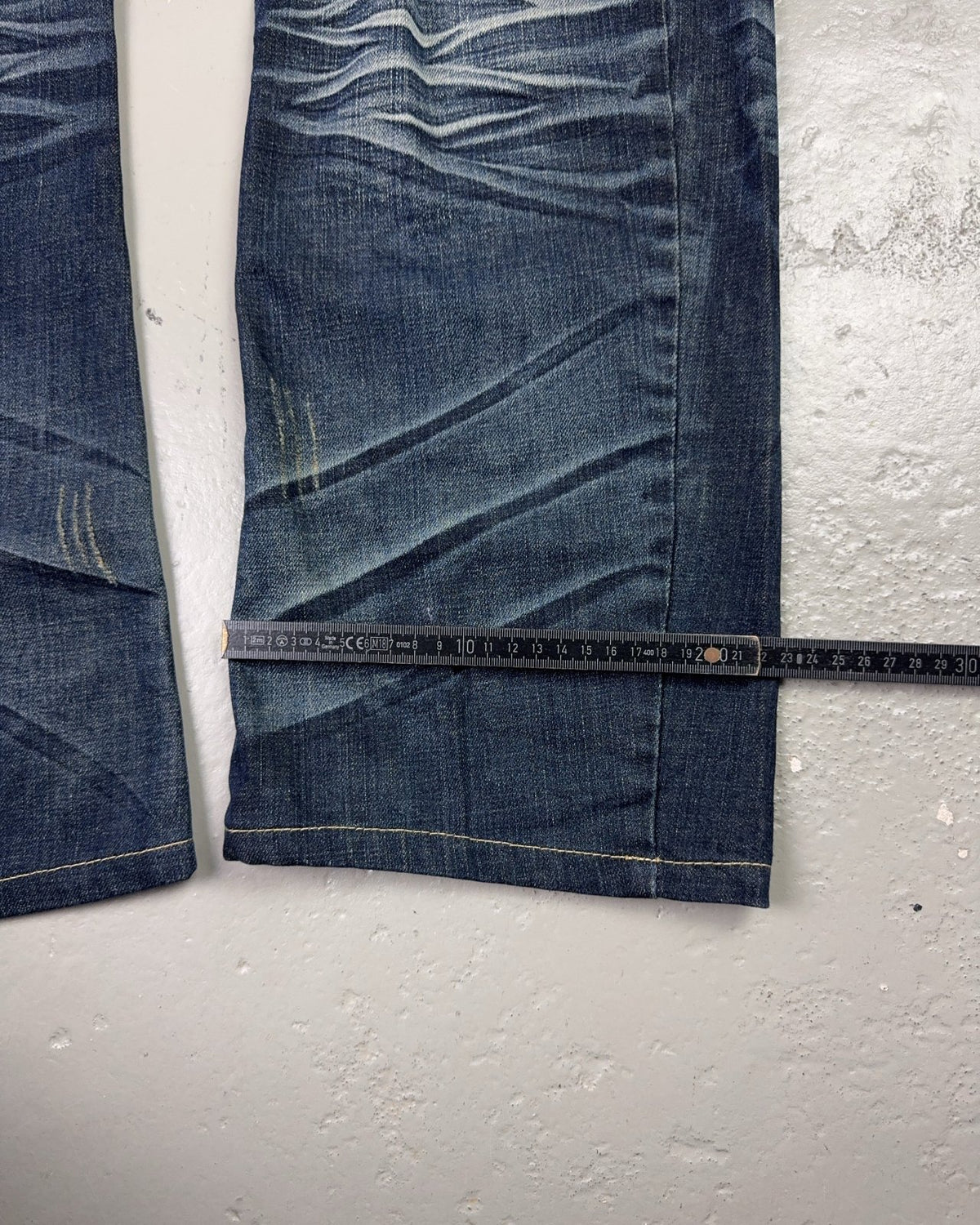 2000's Scorpion Japanese Baggy Jeans * 34x34 (L) - Lennys Vintage