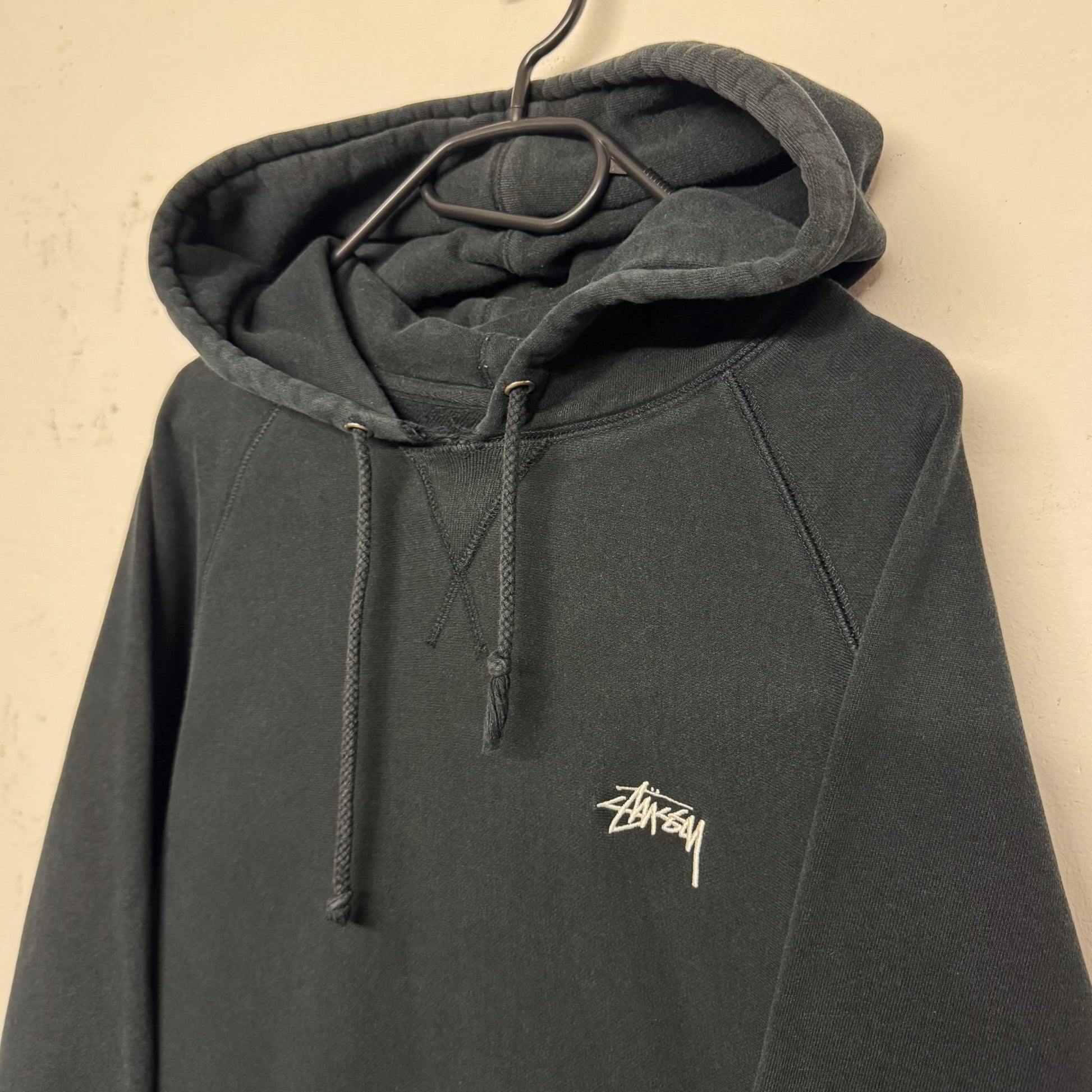 2000‘s Stüssy Hoodie (M) - Lennys Vintage