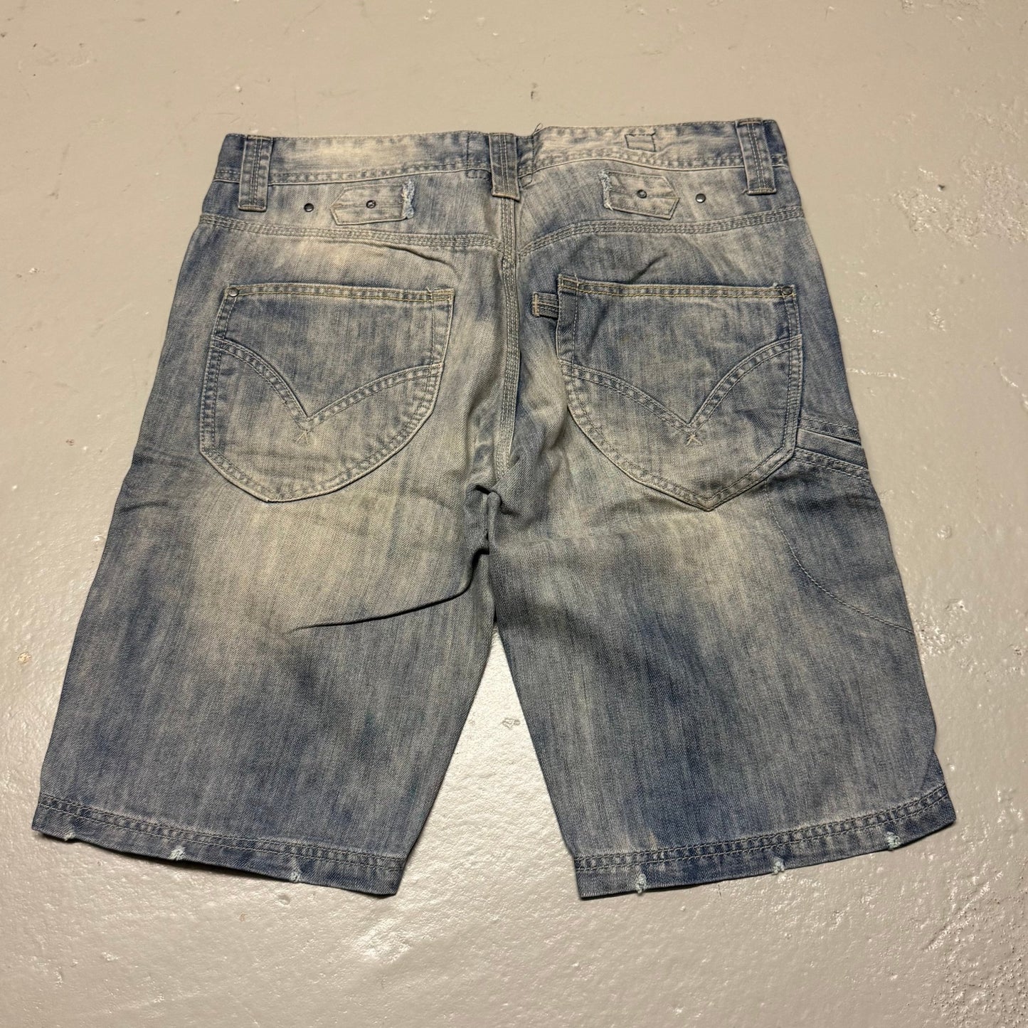 2000‘s SV52 Shorts/Jorts (W34) - Lennys Vintage
