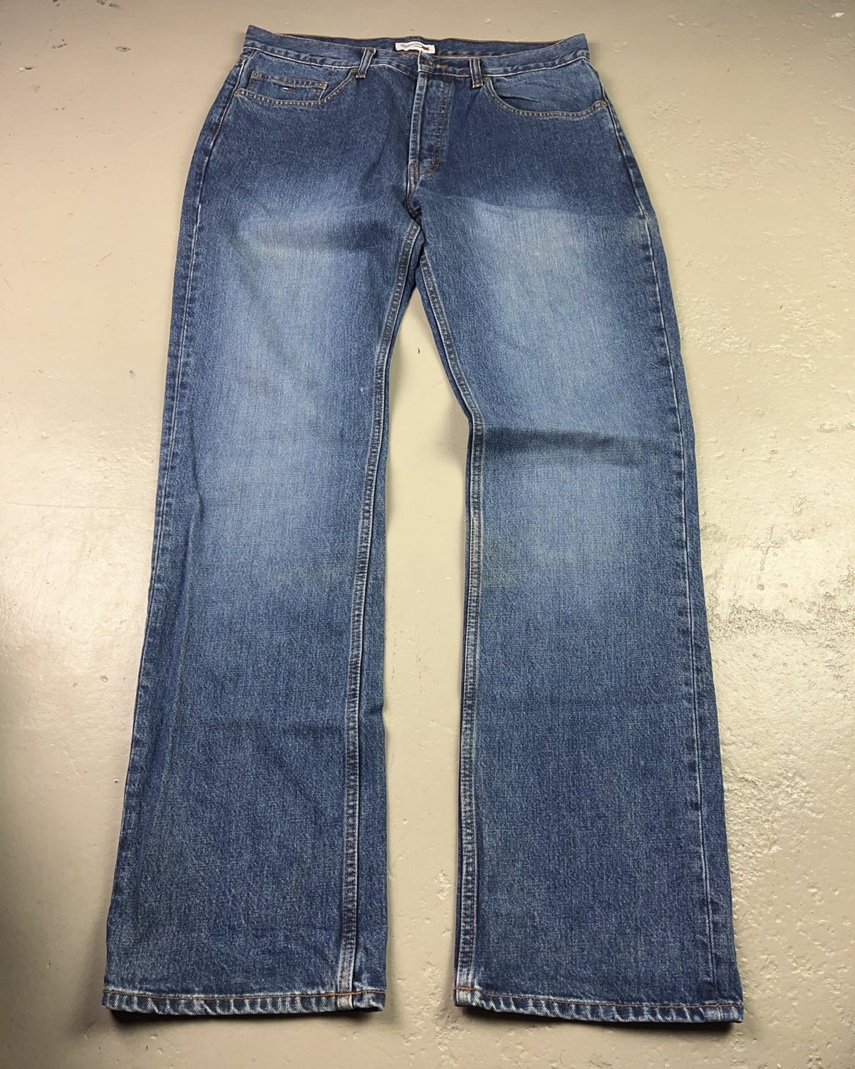 2000's Tommy Hilfiger Baggy Jeans * 35x36 (XL) - Lennys Vintage