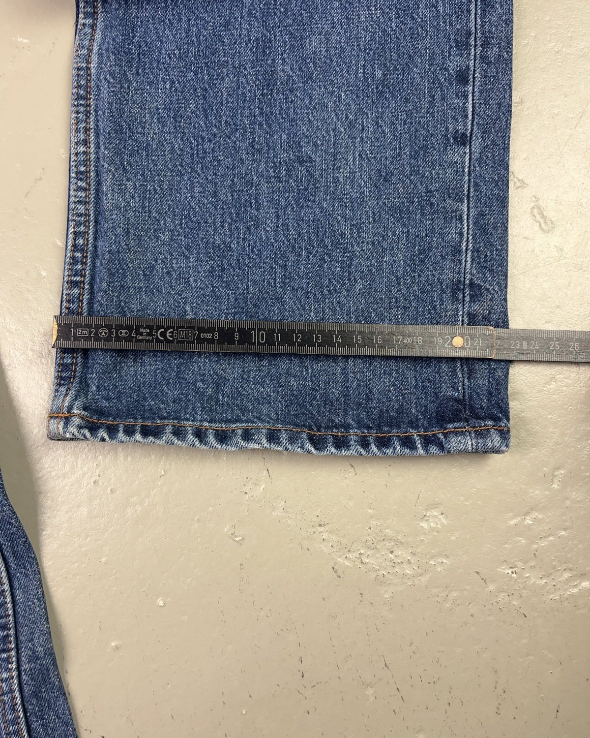 2000's Tommy Hilfiger Baggy Jeans * 35x36 (XL) - Lennys Vintage
