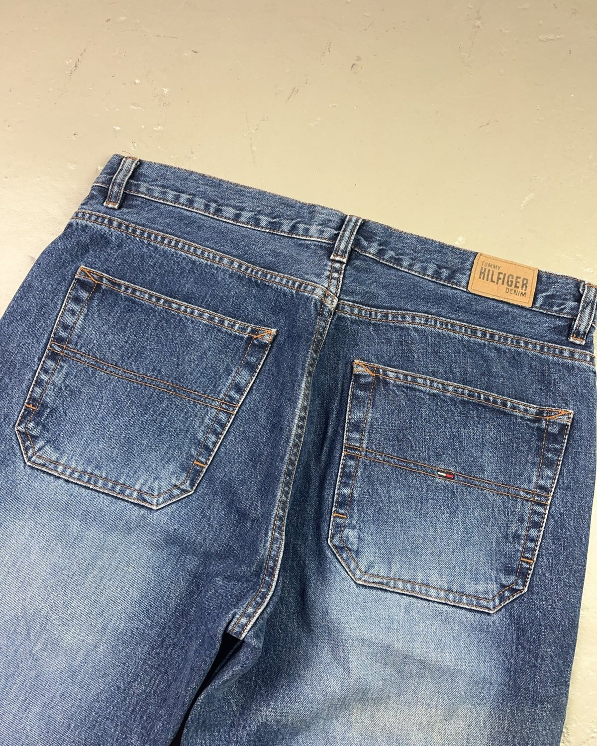 2000's Tommy Hilfiger Baggy Jeans * 35x36 (XL) - Lennys Vintage
