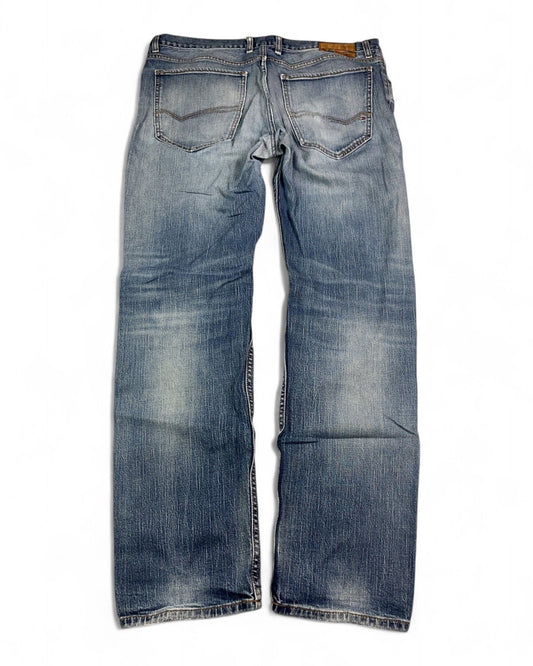 2000's Tommy Hilfiger Straight Jeans Men's *rare 38x34 (XL) - Lennys Vintage