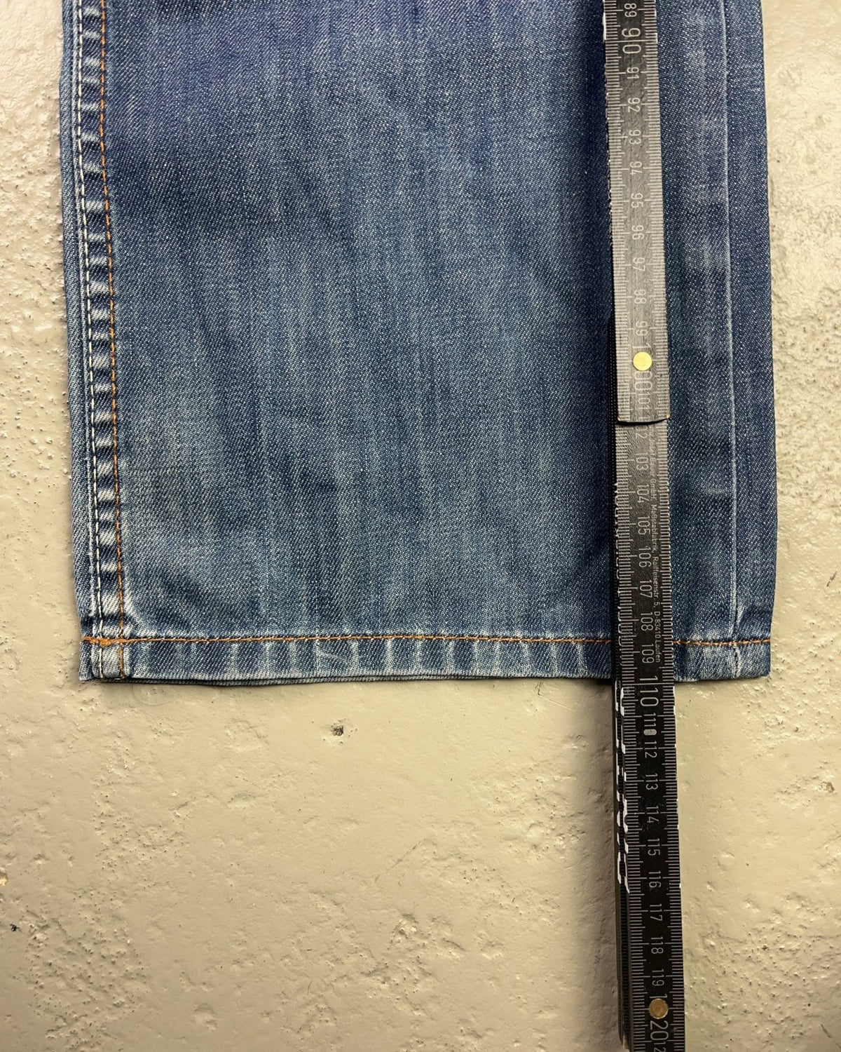 2000's Tommy Hilfiger Straight/Baggy Jeans * 35x34 (XL) - Lennys Vintage