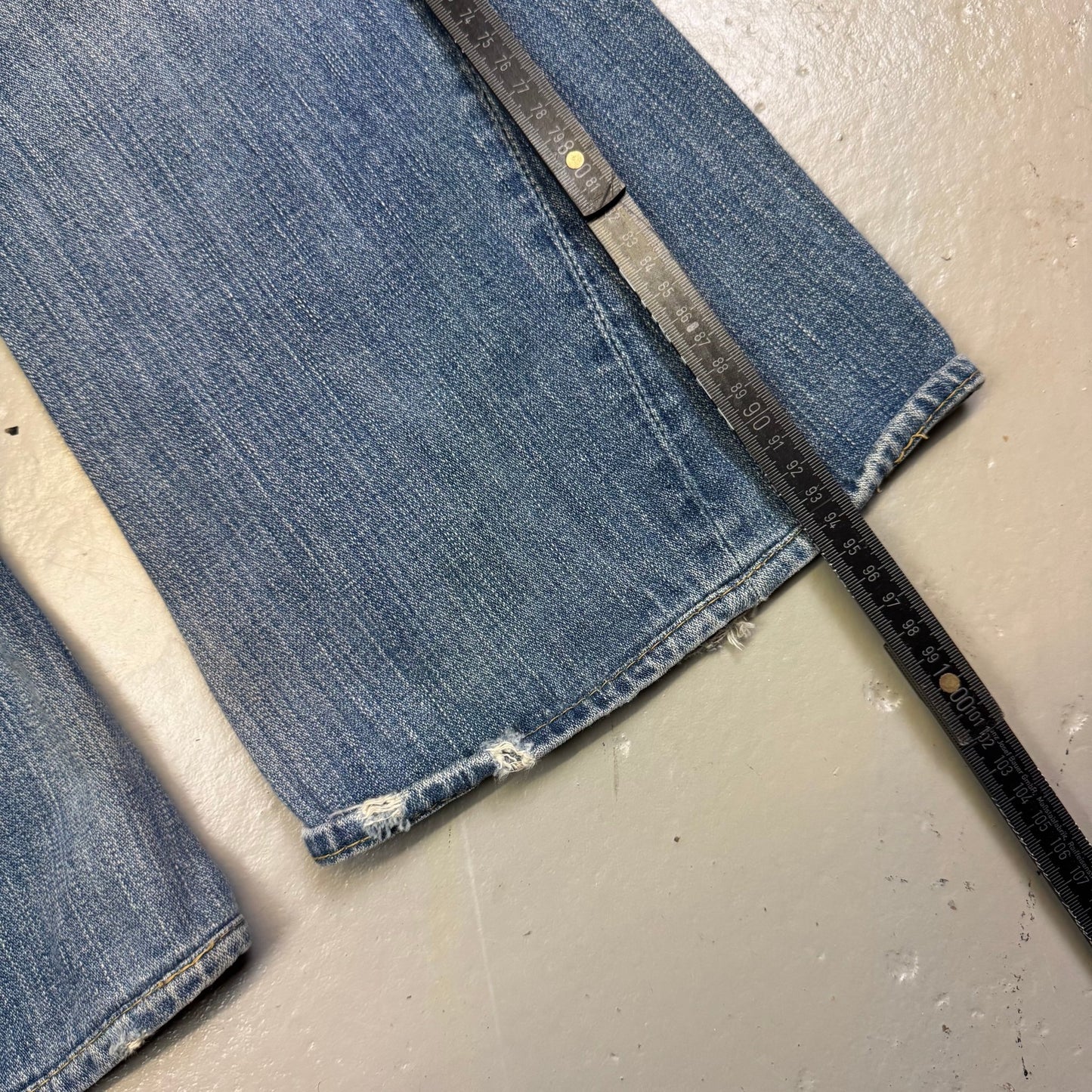 2000’s True Religion Baggy/Bootcut Jeans 36x29 - Lennys Vintage