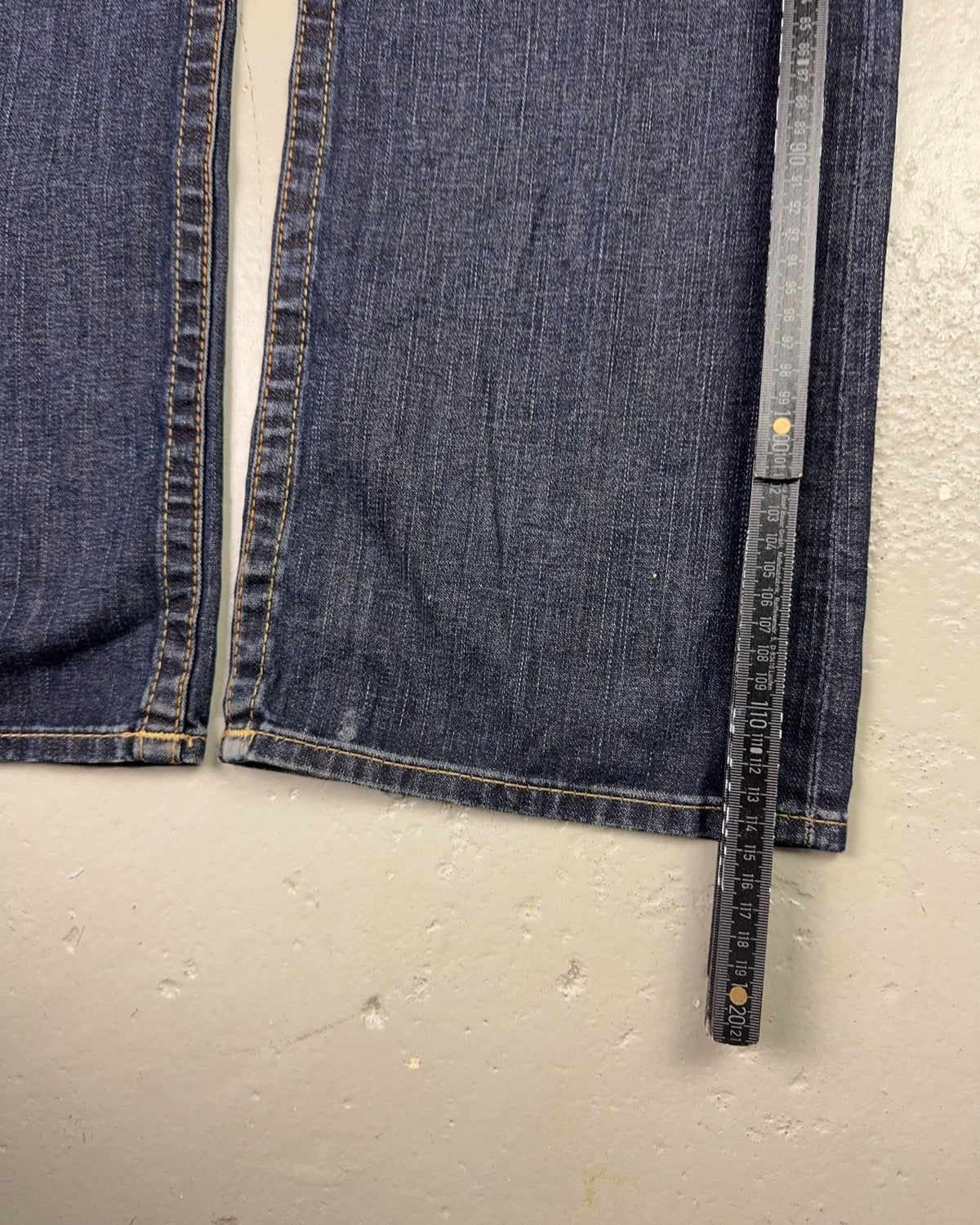 2000's True Religion Baggy/Bootcut Jeans * 40x36 (3XL) - Lennys Vintage