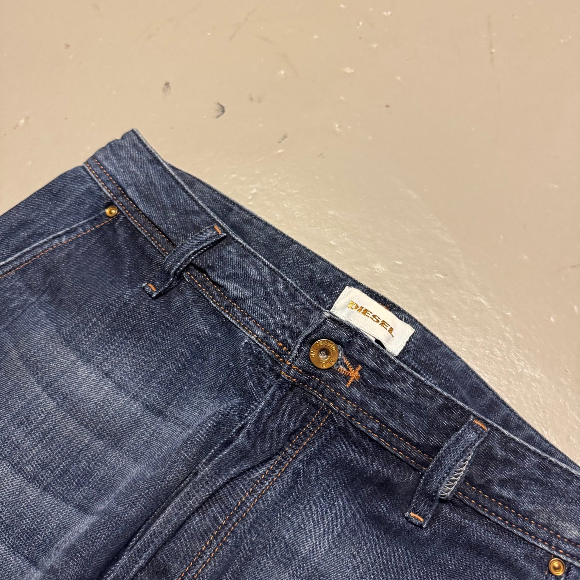 2008 Diesel Shorts/Jorts *rare (W30) - Lennys Vintage