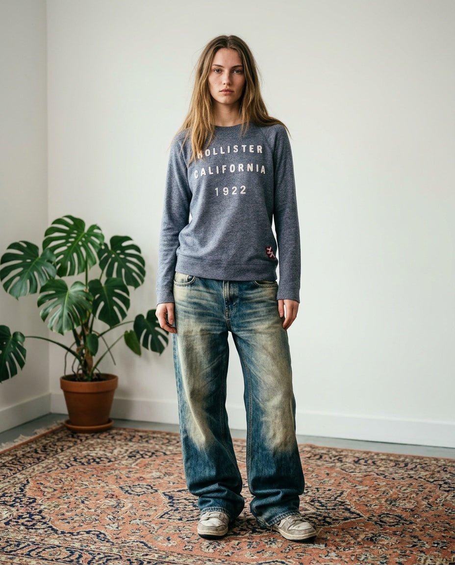 2010's Hollister Longsleeve Women's * (L) - Lennys Vintage