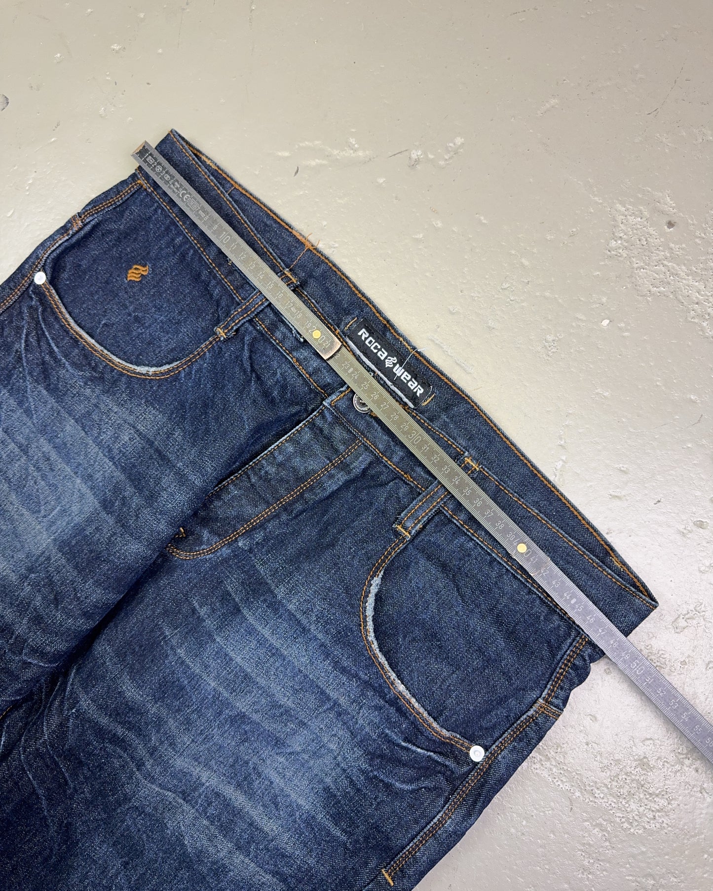 2000's Rocawear Hip Hop Jeans Shorts *rare (XL)