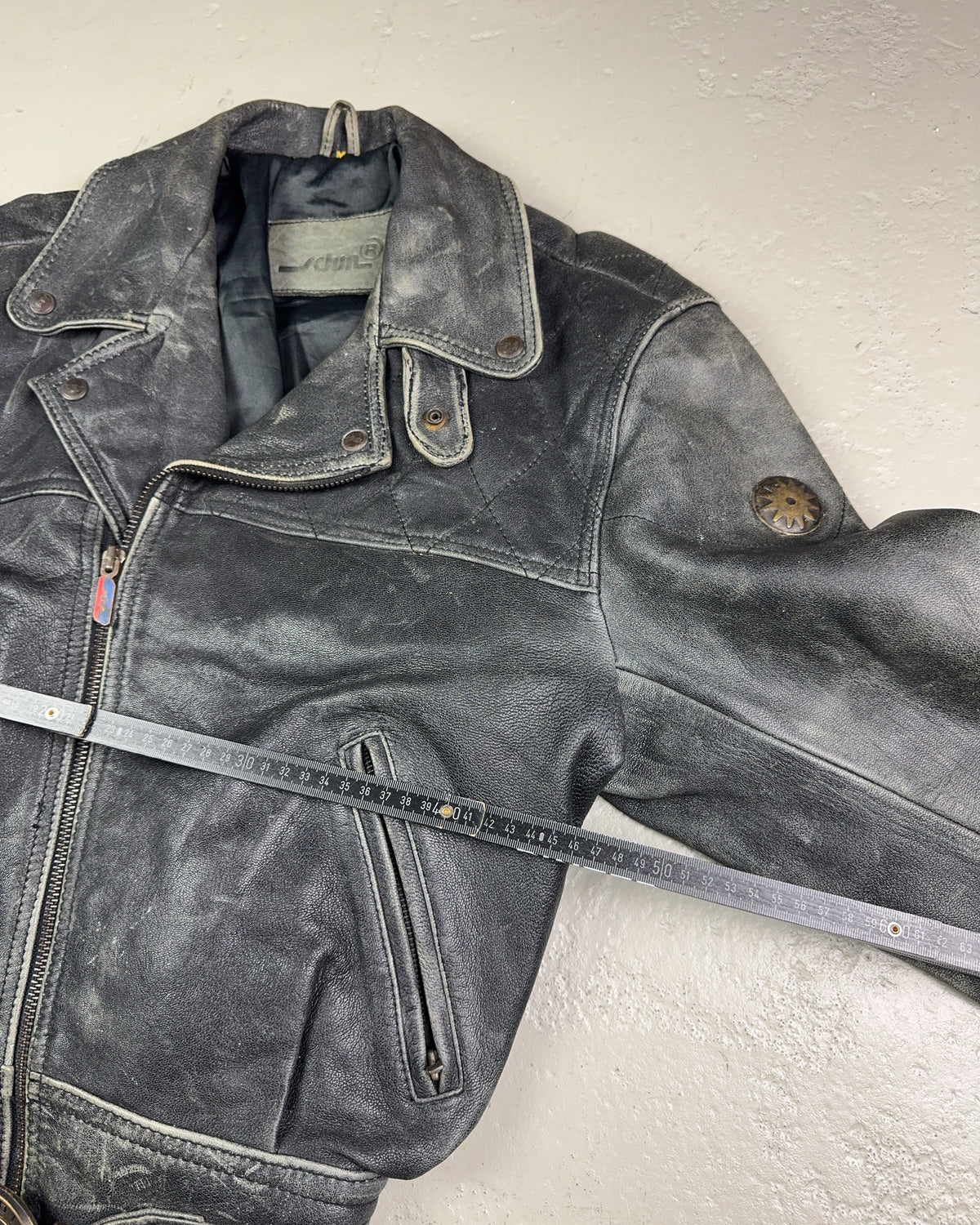 1980's Schuh Faded Leather Jacket *extremely rare (M)