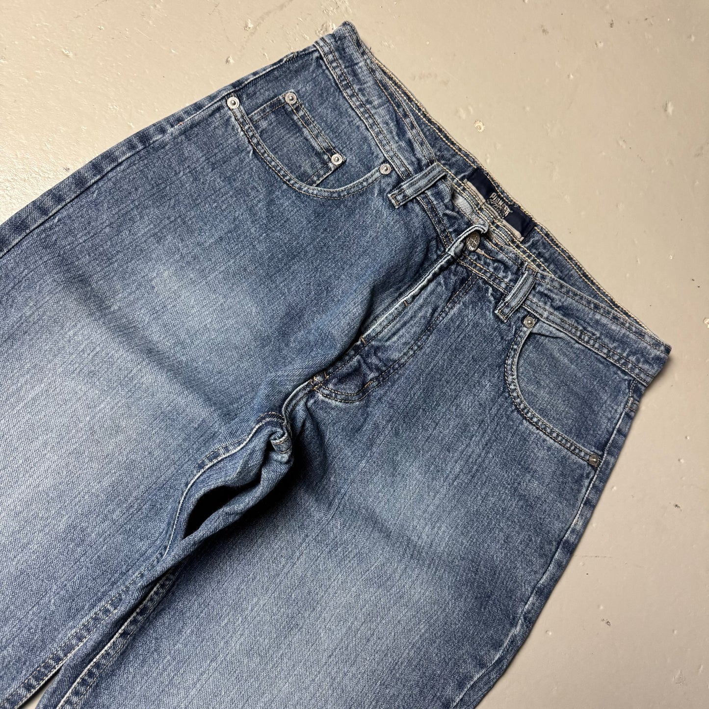 1990‘s Pioneer Baggy/Straight Jeans *rare 32x34