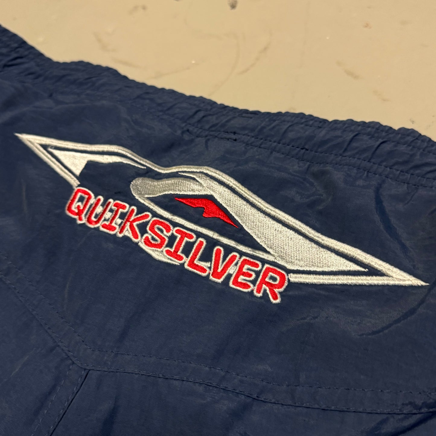 00‘s Quiksilver Badeshorts (M)