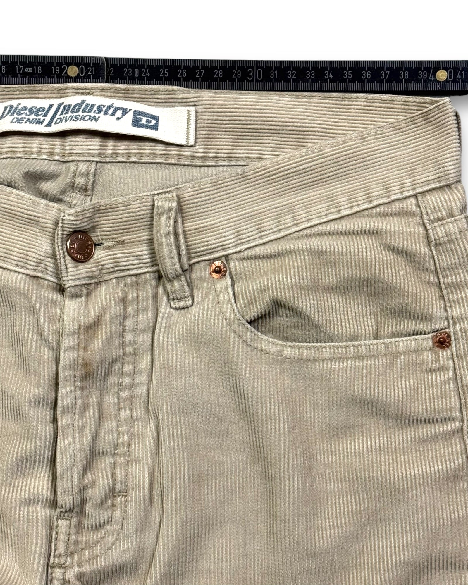 2000's Diesel Straight Pants * 30x30 (M)