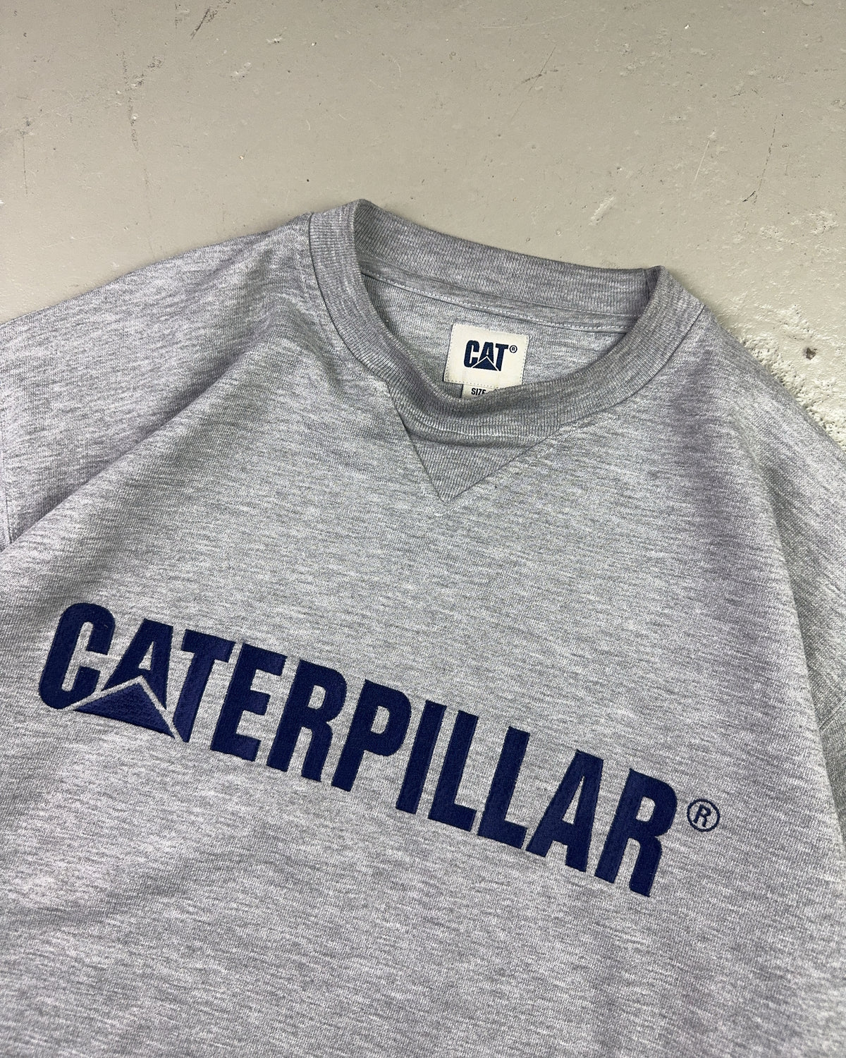 2000's Caterpillar Sweater * (L)