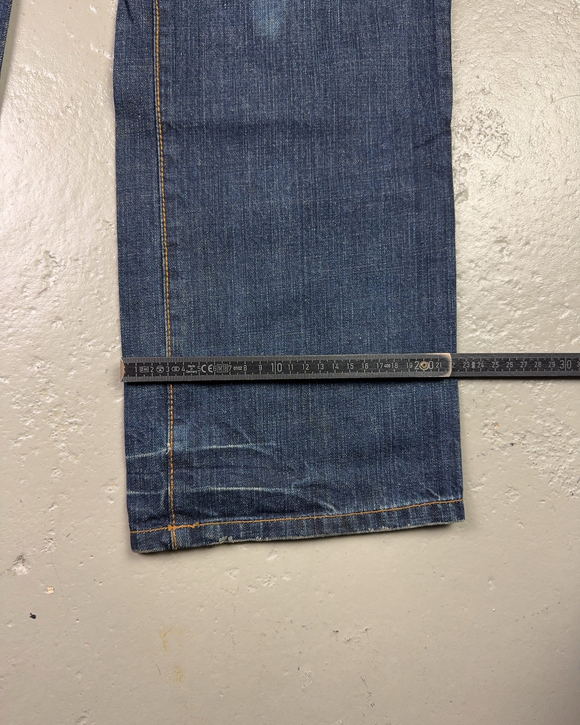 2000's Oniarai Japanese Straight/Baggy Jeans *rare 32x34 (M)