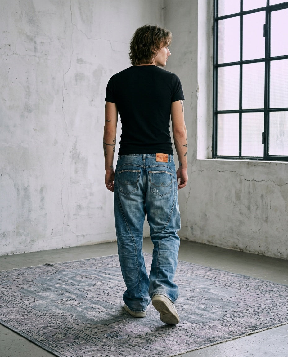 Model wearing Vovelle Vogue Jeans XL