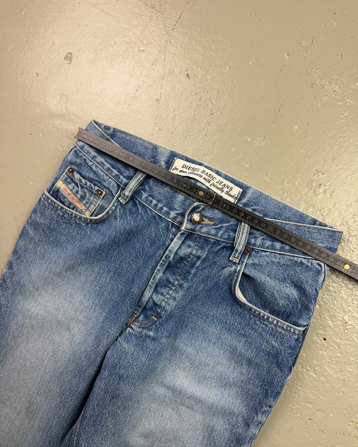 1990's Diesel Bootcut/Flared Jeans *rare 30x32 (M)