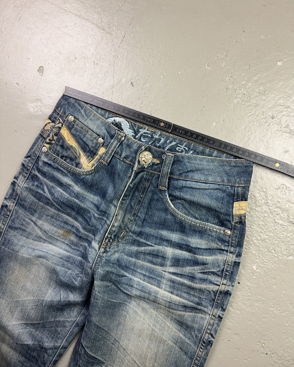 2000's Big Train Japanese Straight/Baggy Jeans *rare 26x30 (XS)
