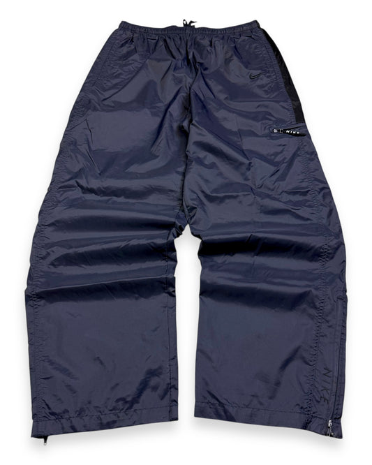 2000’s Nike Super Baggy Nylon Trackpants *rare (XL)