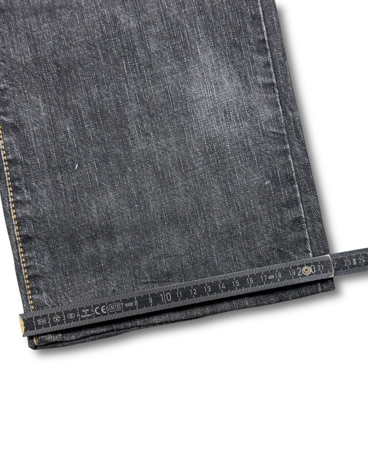 2000's Japanese Straight/Baggy Jeans *very rare 32x28 (M)