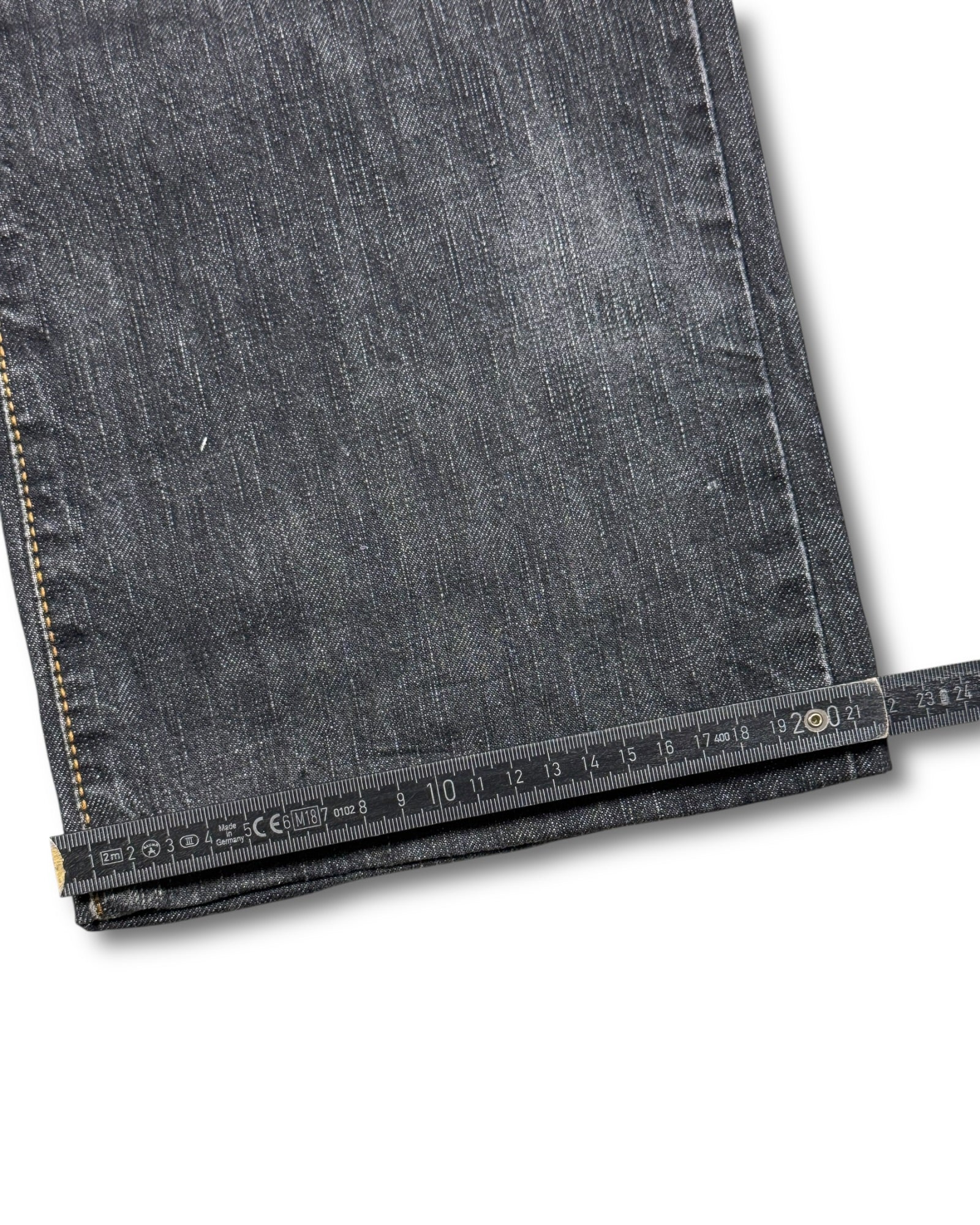 2000's Japanese Straight/Baggy Jeans *very rare 32x28 (M)