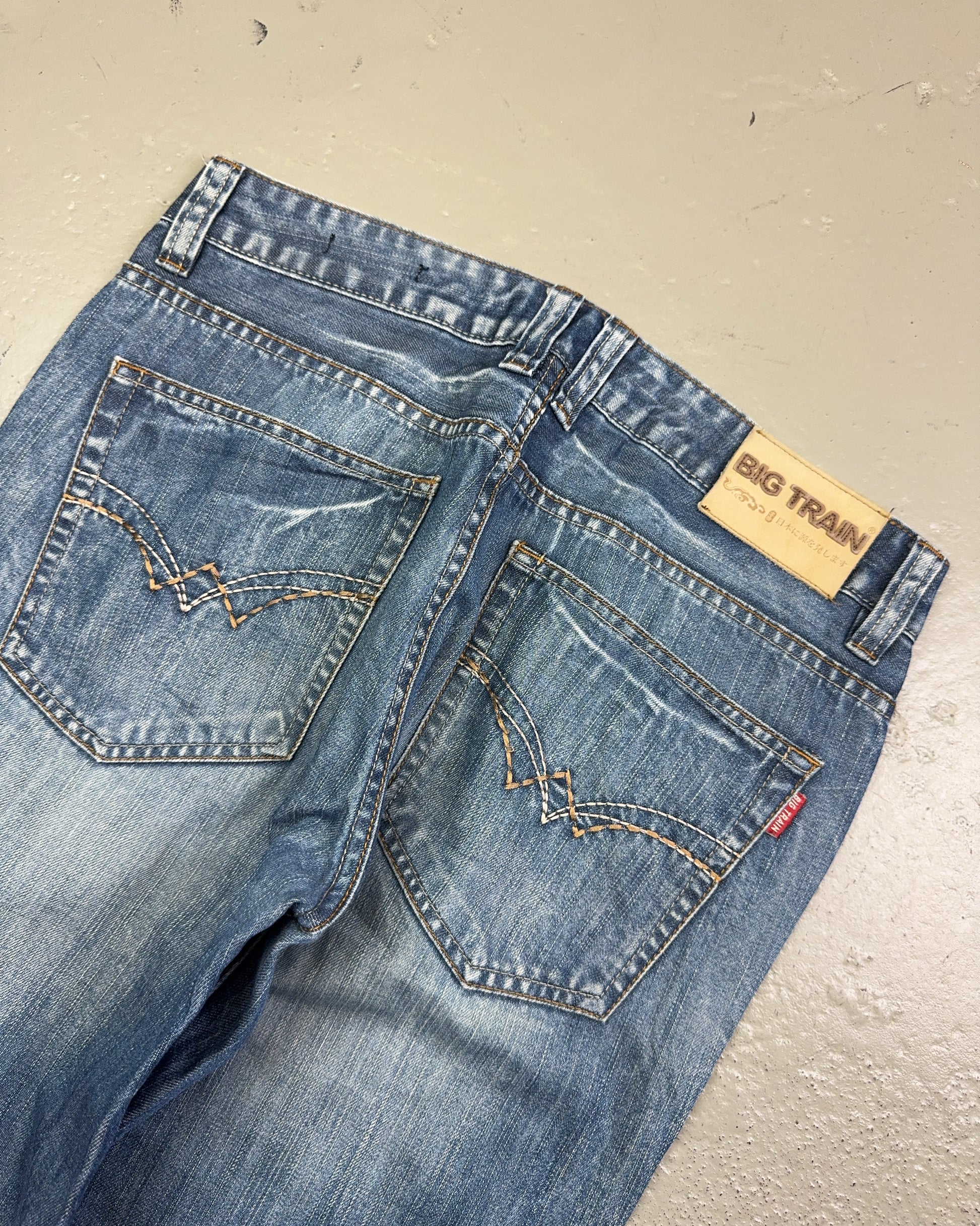 2000's Big Train Japanese Straight/Baggy Jeans *rare 32x32 (M)