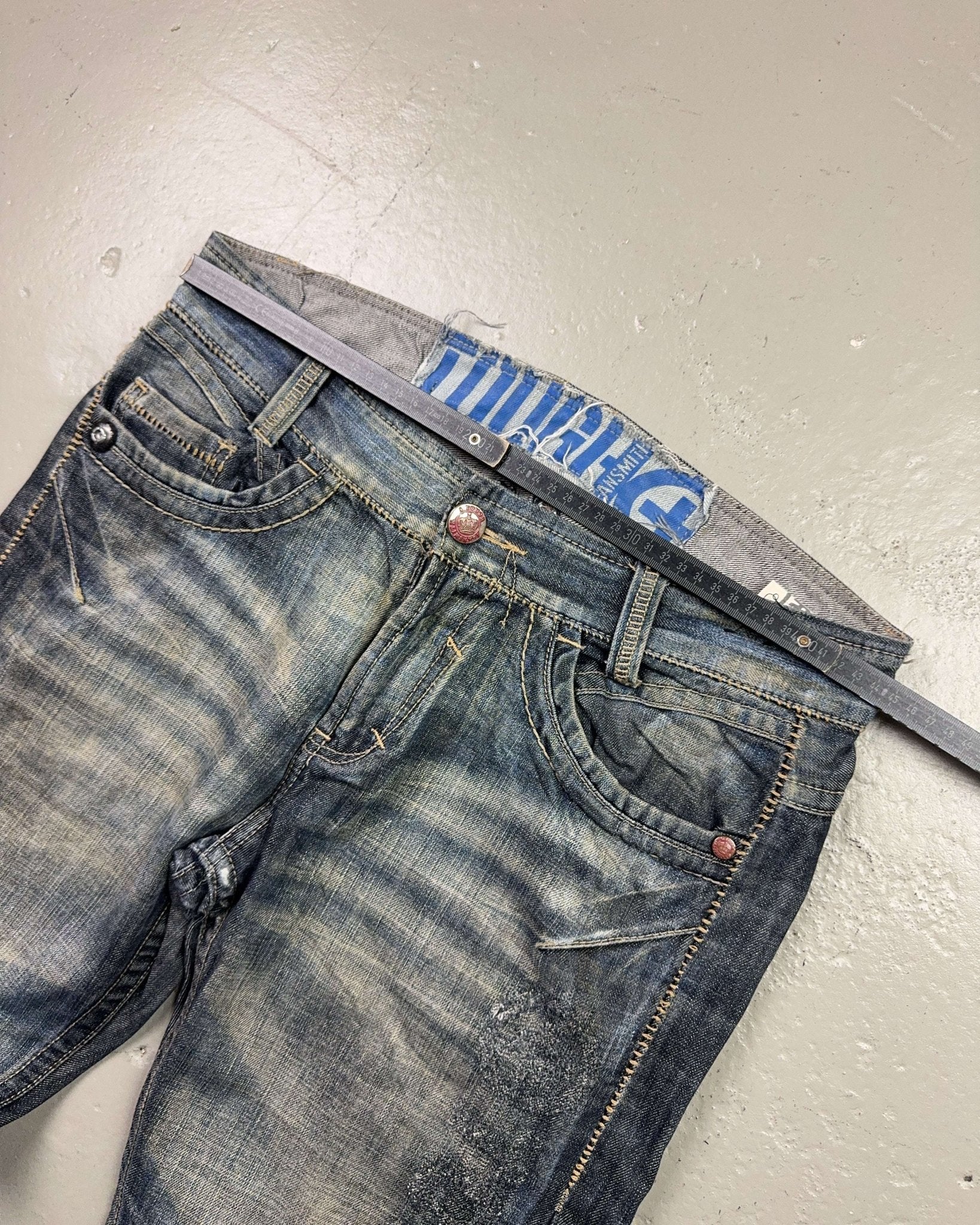 2000's TOUGH Japanese Archive Straight Jeans *very rare 34x34 (L)