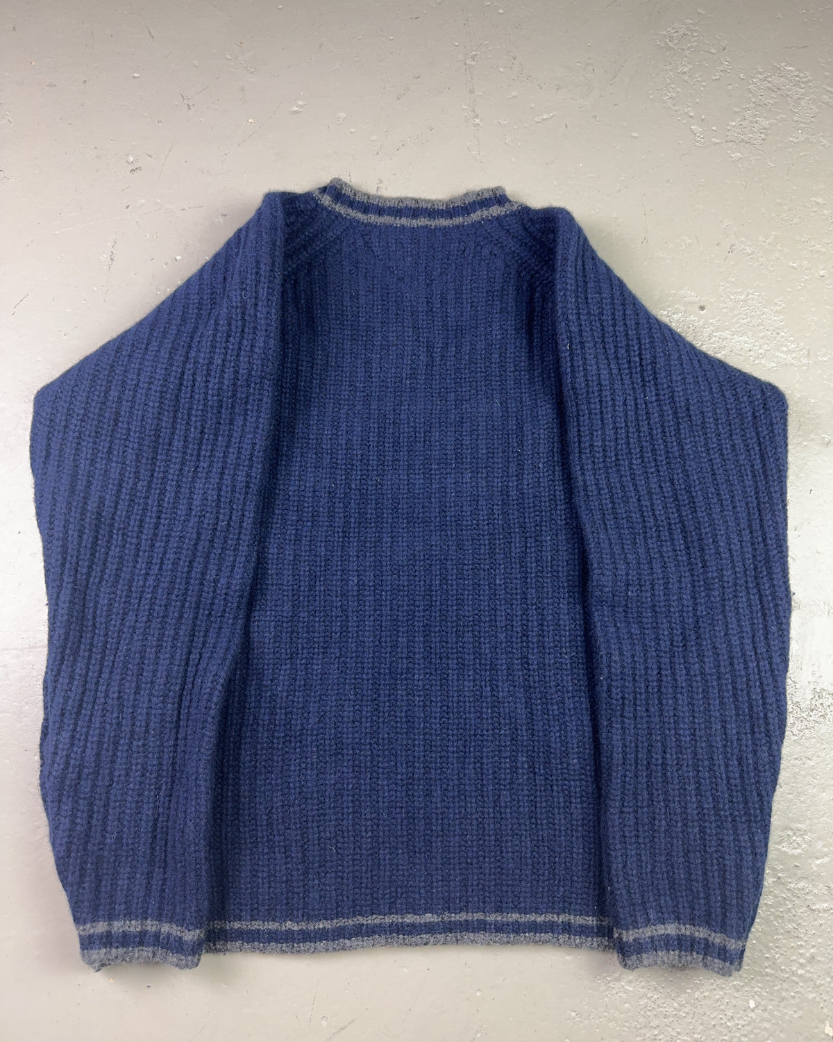 2000's Tommy Hilfiger Knit Sweater * (L)