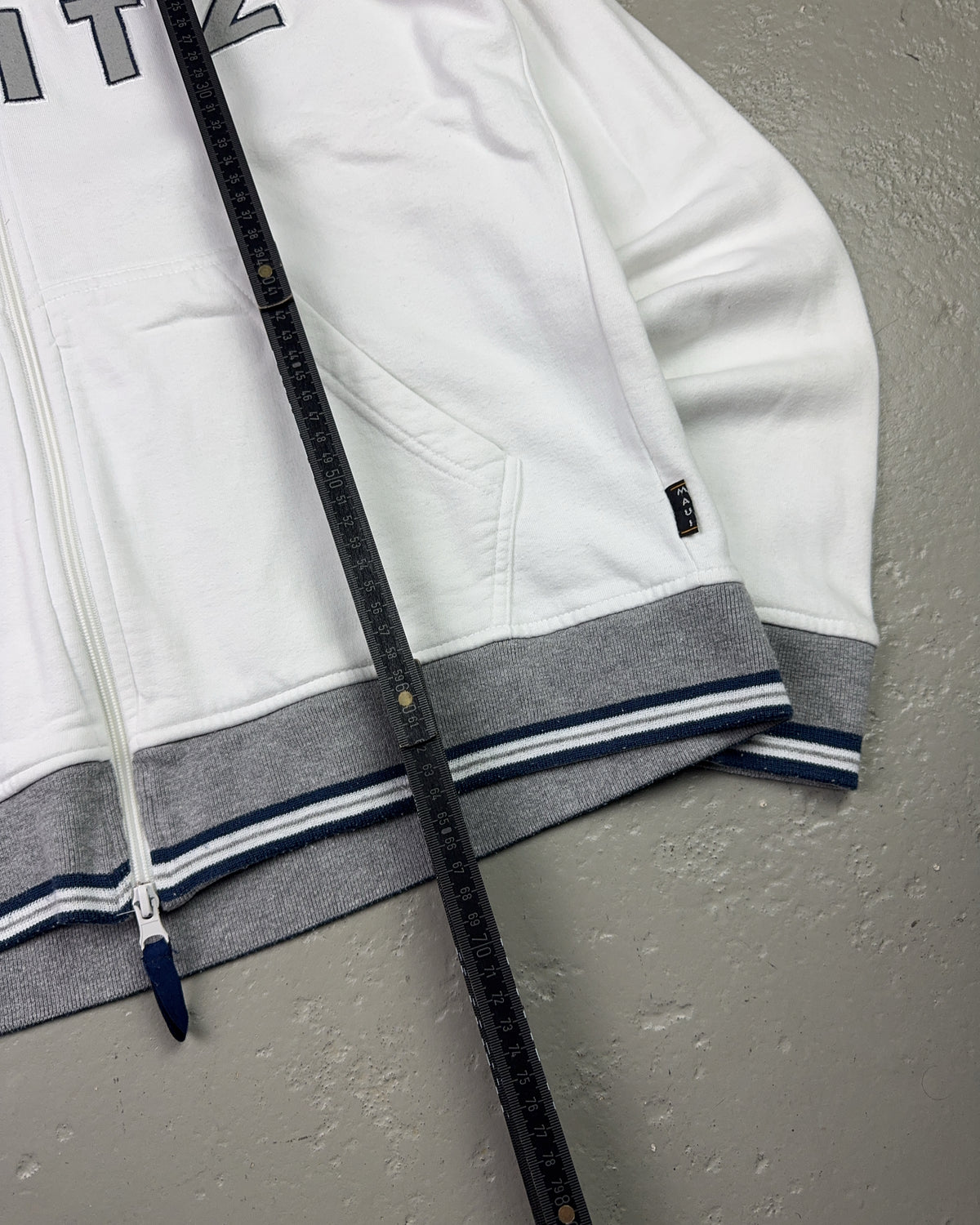 2000's Maui Sports Zip Hoodie * (L)