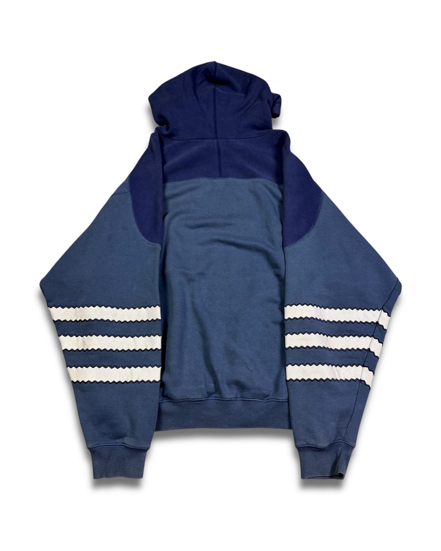 1990‘s Adidas Embroidered Hoodie *very rare (L)