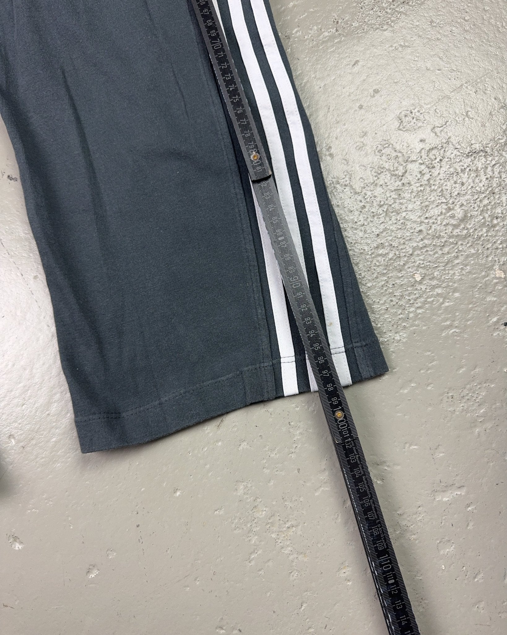 2000's Adidas Baggy Track Pants * (M)