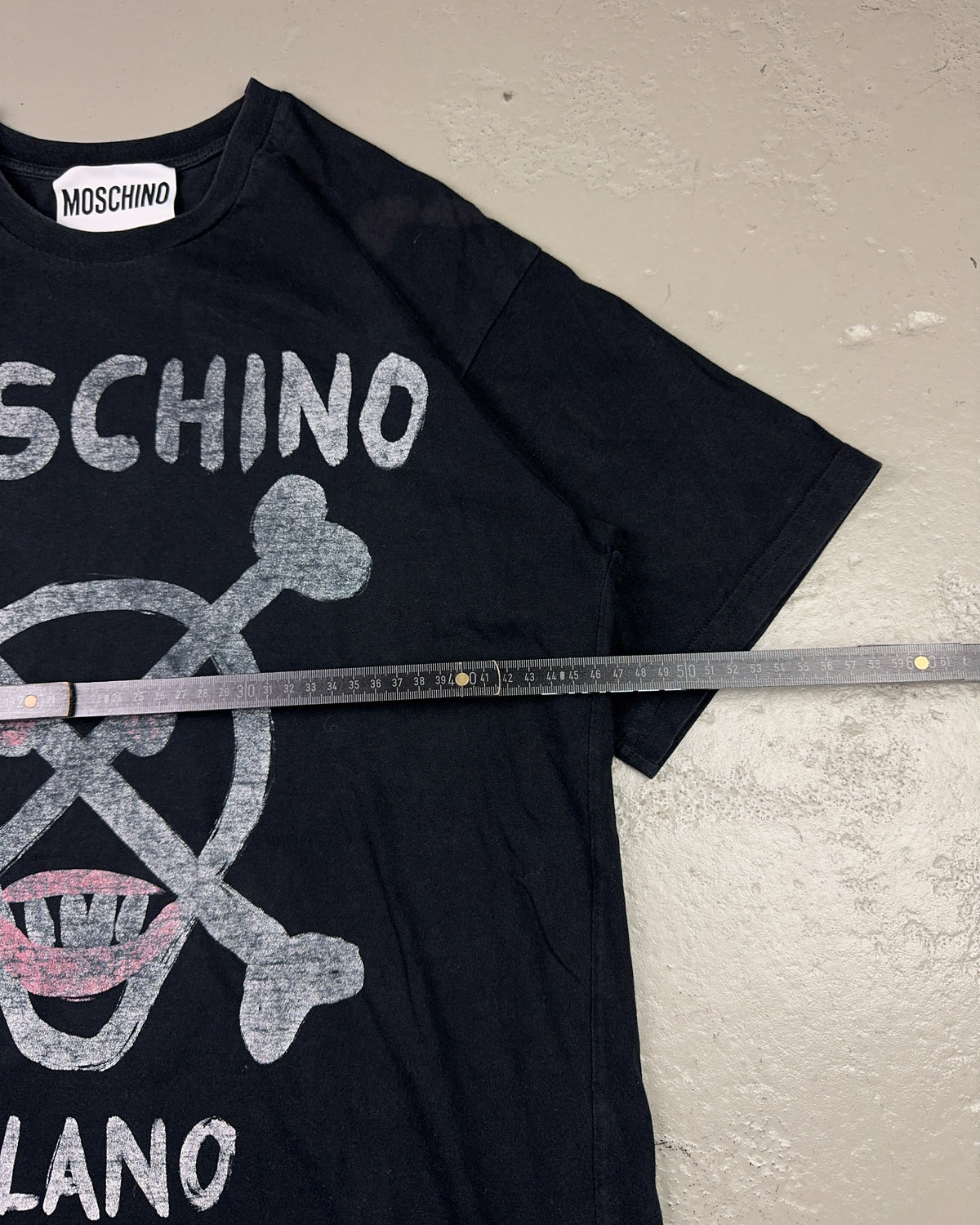 2000's Moschino T-shirt *rare (M)